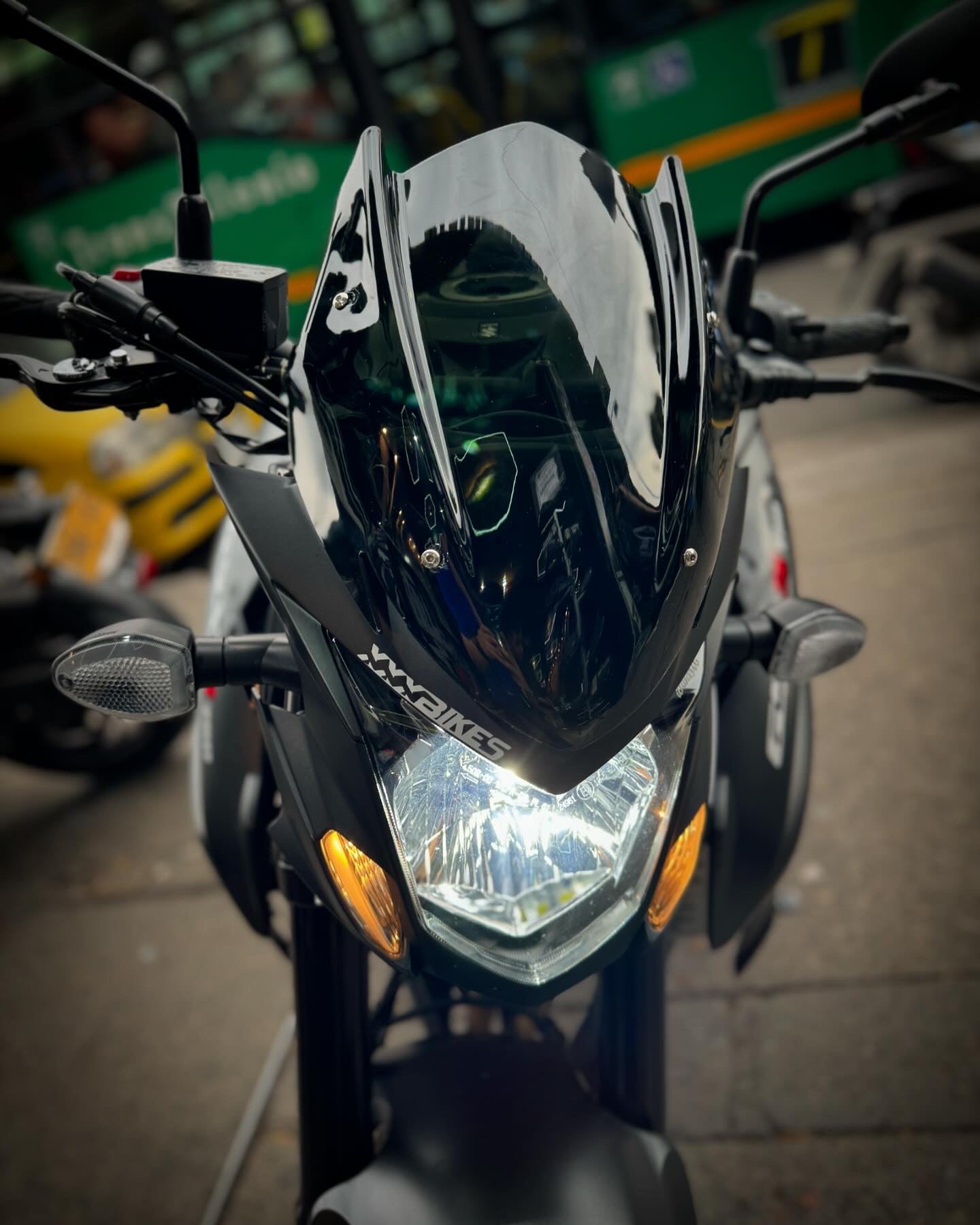 CUPULA SUZUKI GSXS 750