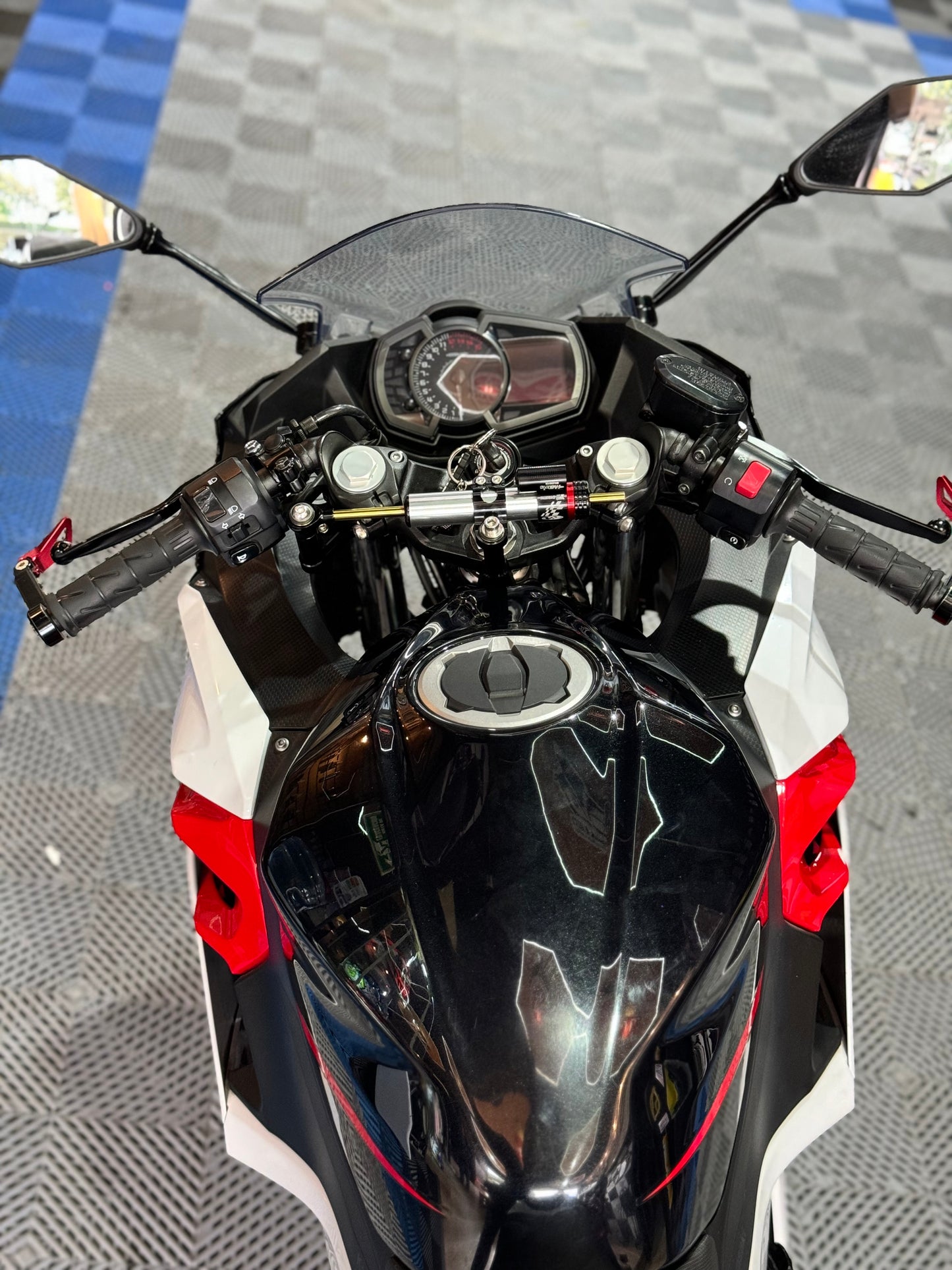 ESTABILIZADOR DE DIRECCION KAWASAKI NINJA400
