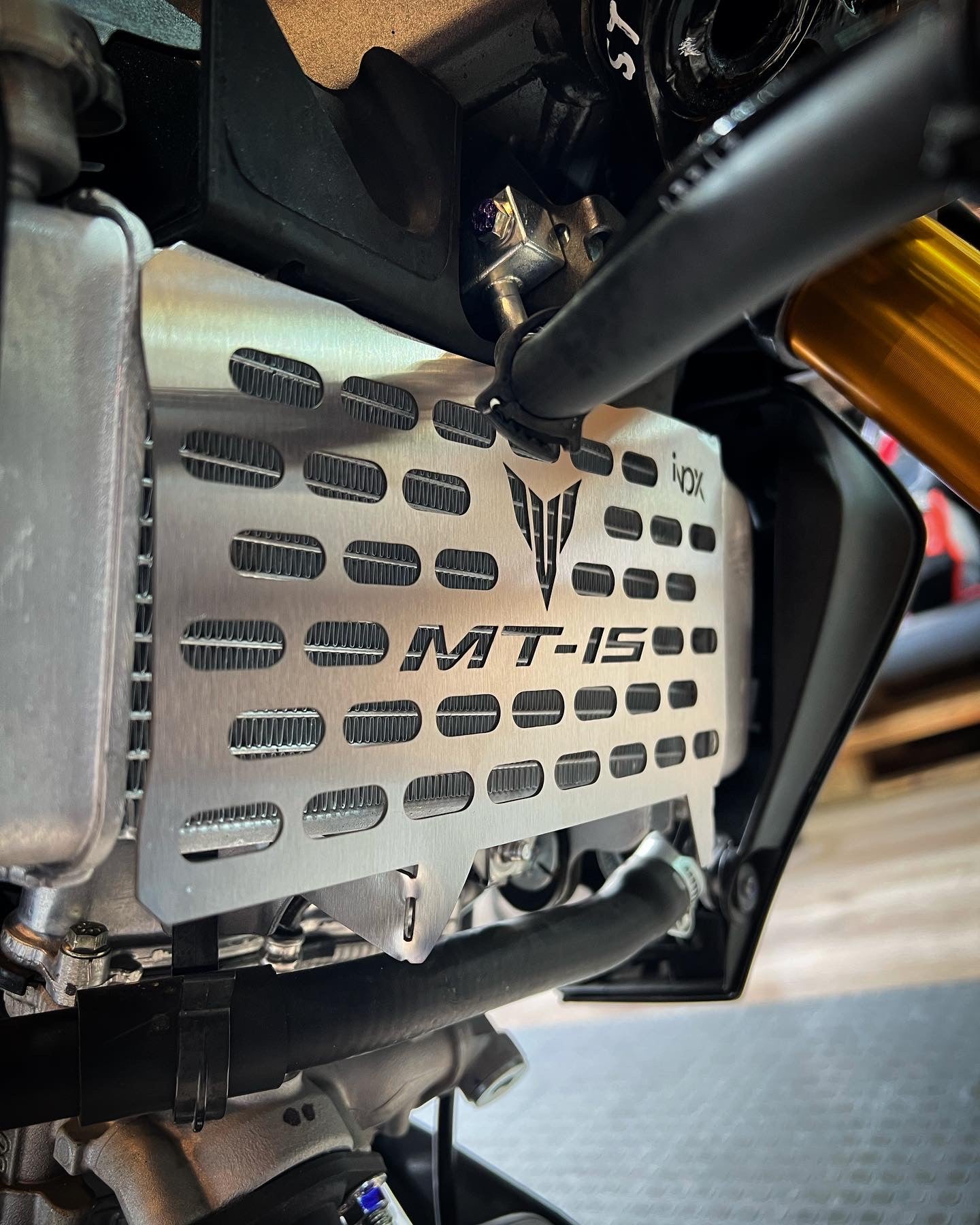 PROTECTOR DE RADIADOR YAMAHA MT15