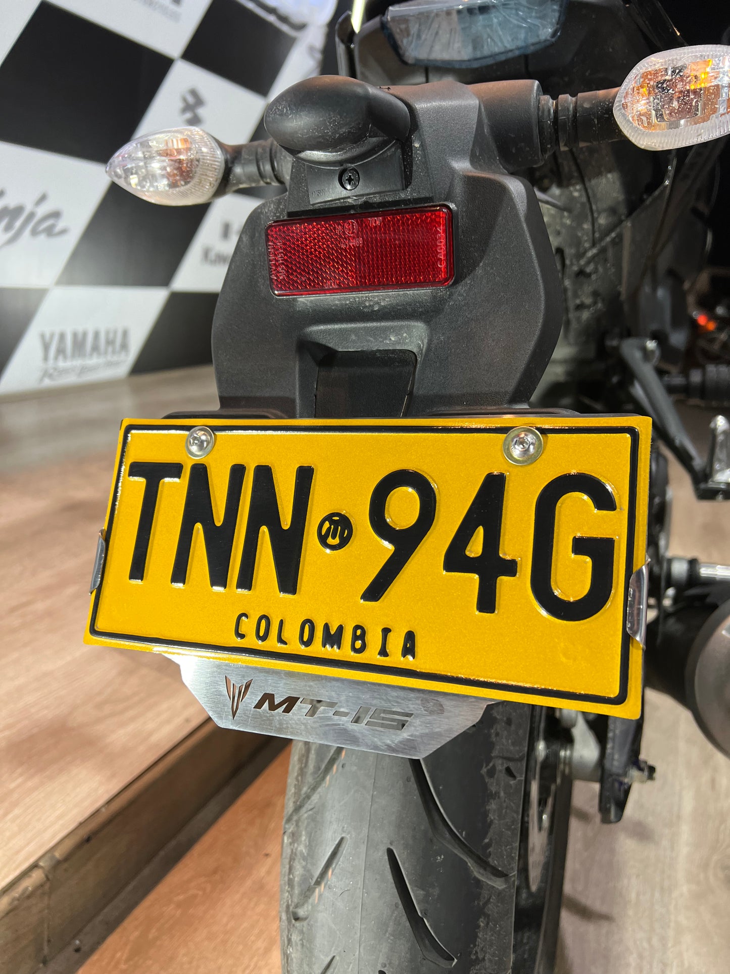 PROTECTOR DE PLACA YAMAHA MT15