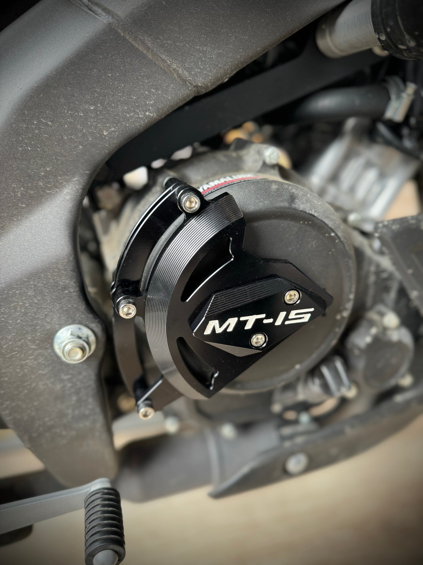 SLIDER TAPA MOTOR YAMAHA MT15