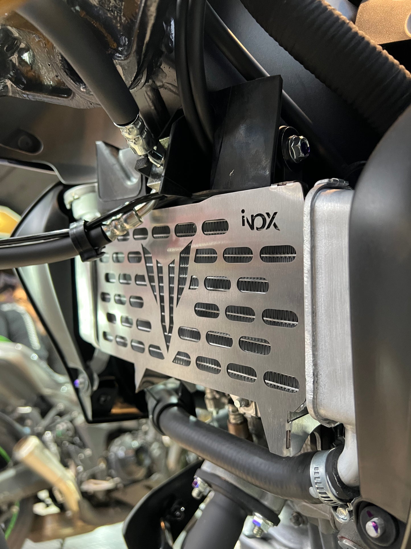 PROTECTOR DE RADIADOR YAMAHA MT15