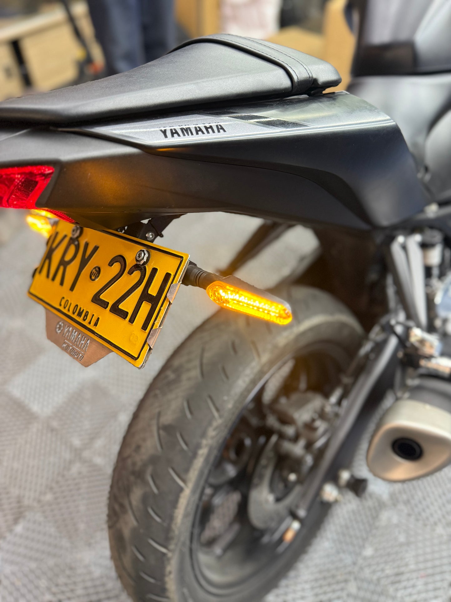 DIRECCIONALES YAMAHA FIJA