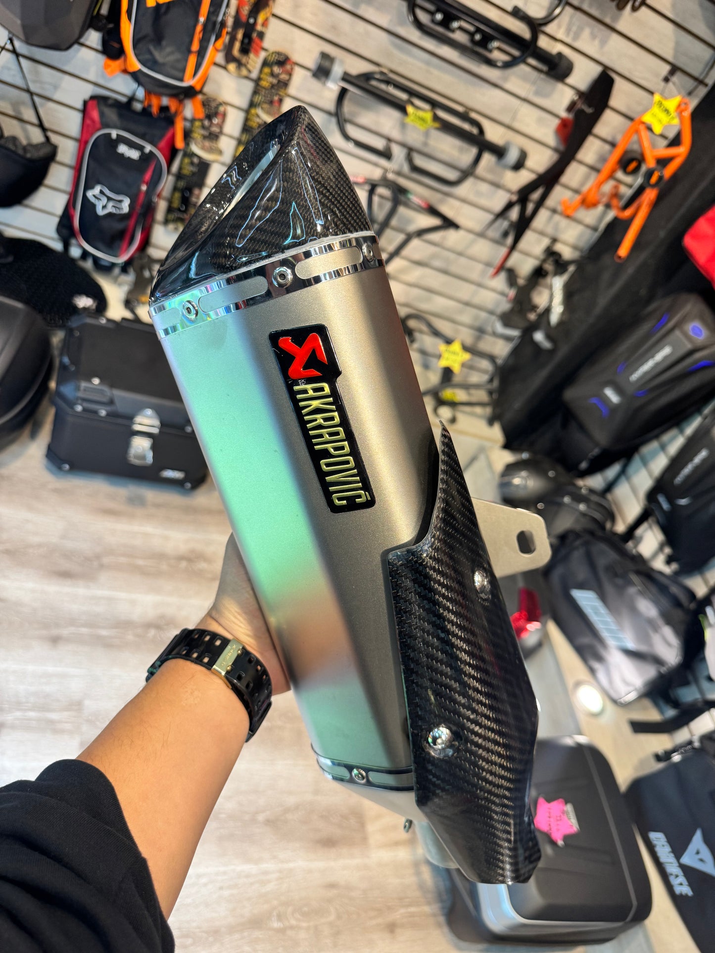 AKRAPOVIC CARBONO