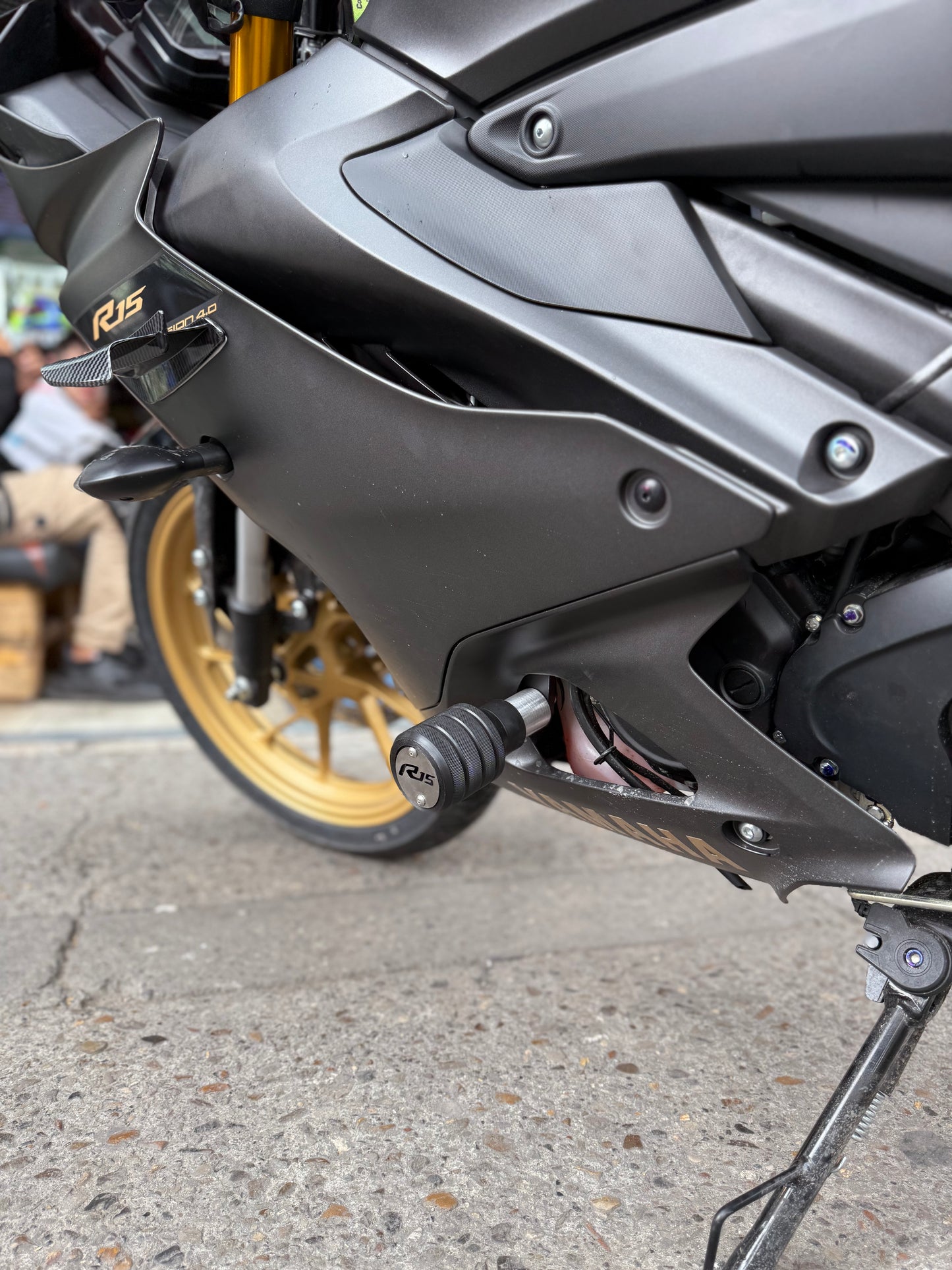 SLIDERS YAMAHA R15V4