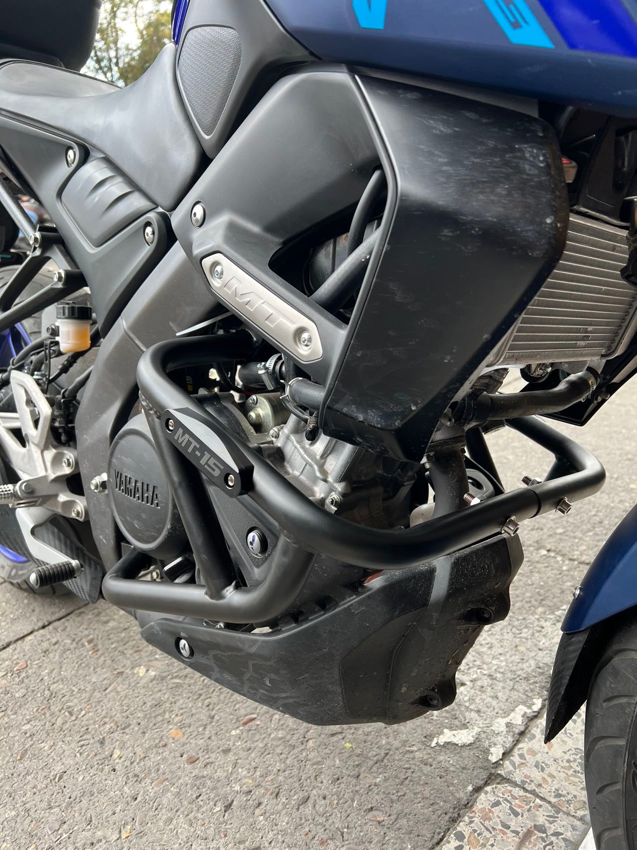 DEFENSA YAMAHA MT15