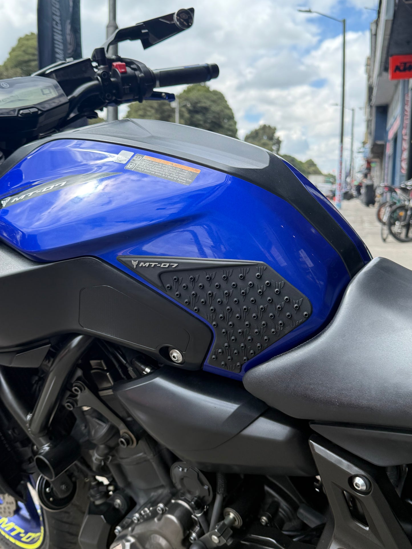 STOMP GRIPS YAMAHA MT07 2018-2020