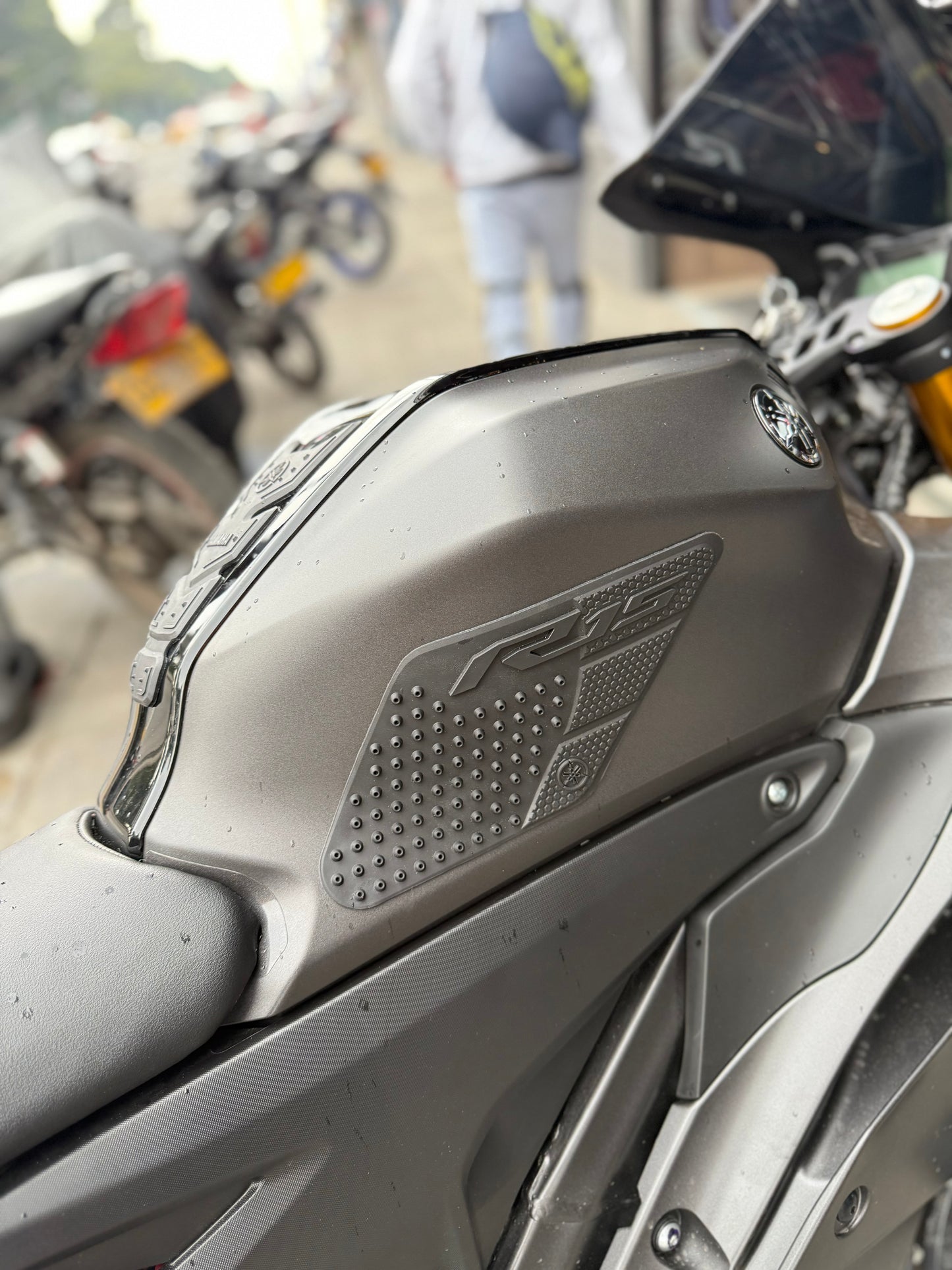 STOMP GRIPS 3D YAMAHA R15V4