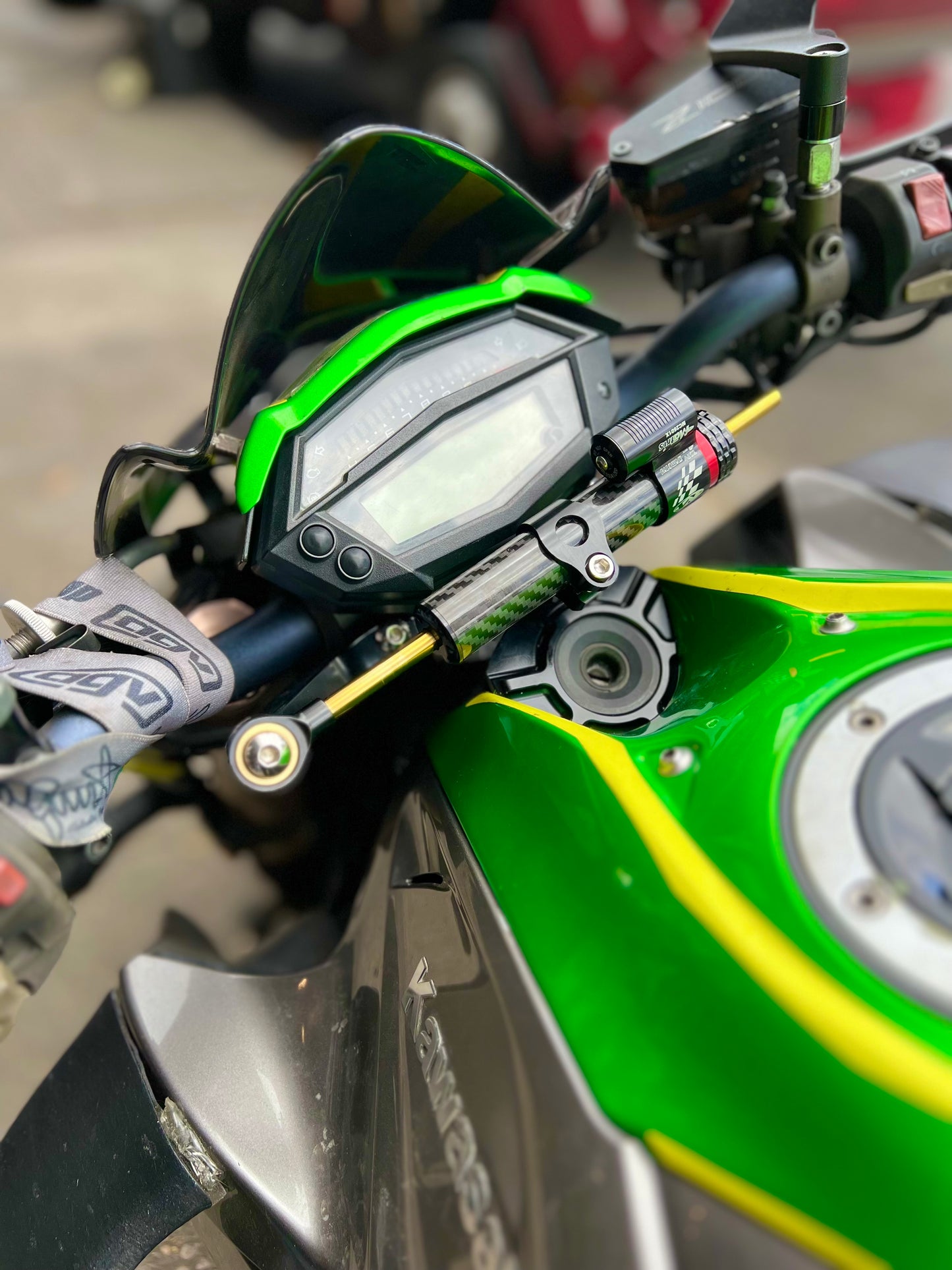 ESTABILIZADOR DE DIRECCION KAWASAKI Z1000