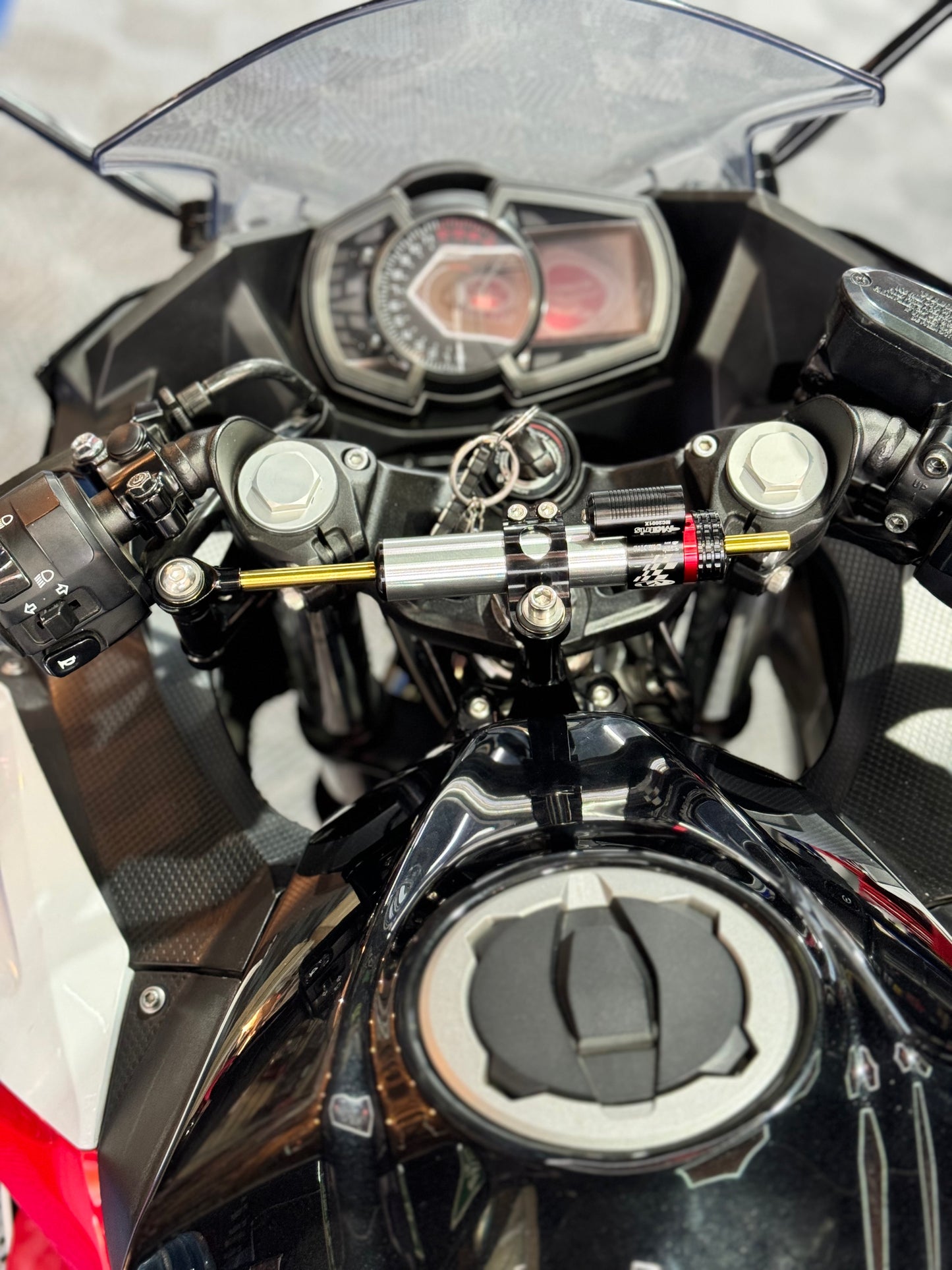 ESTABILIZADOR DE DIRECCION KAWASAKI NINJA400