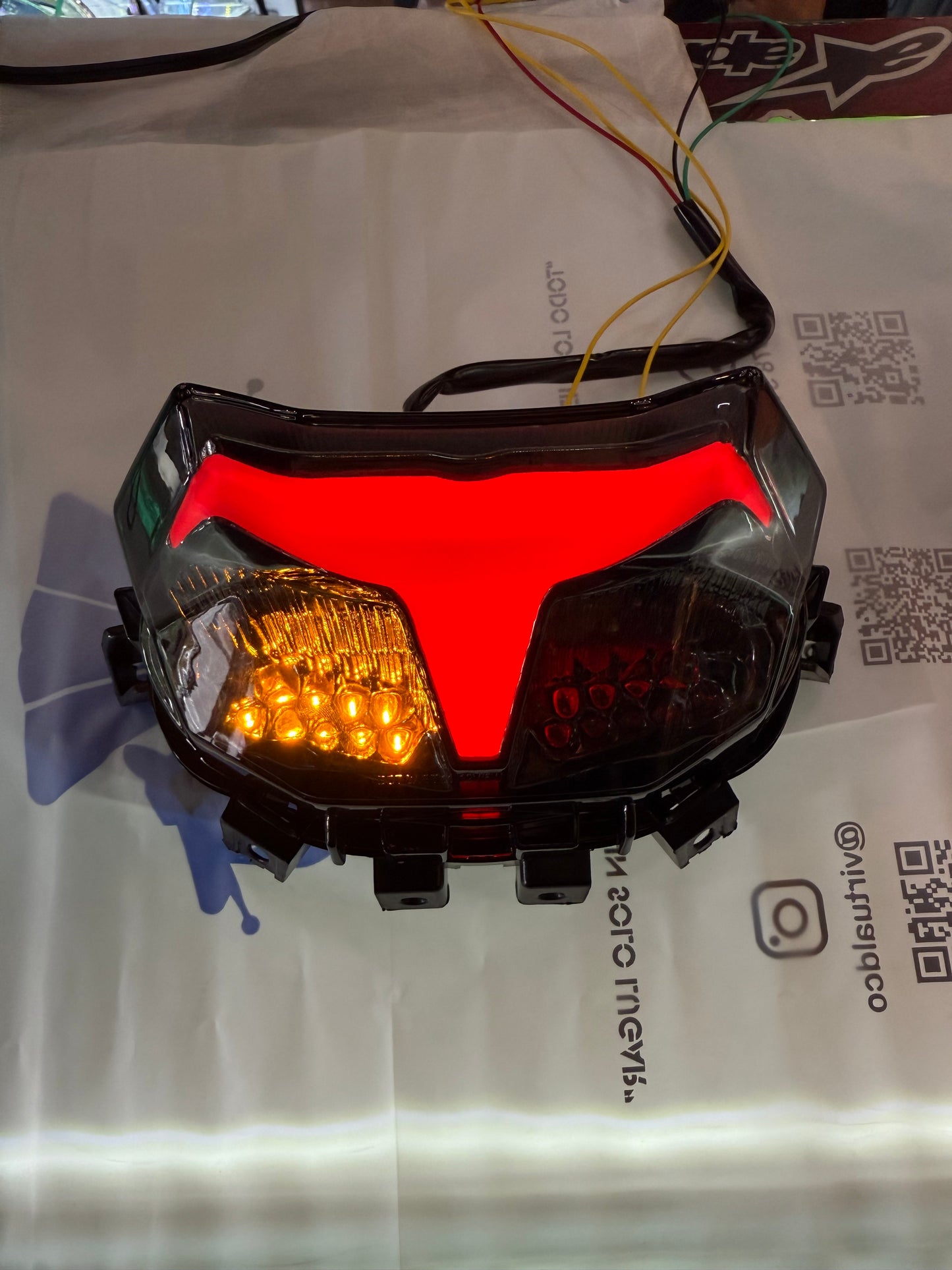 STOP INTEGRADO YAMAHA MT09 V4