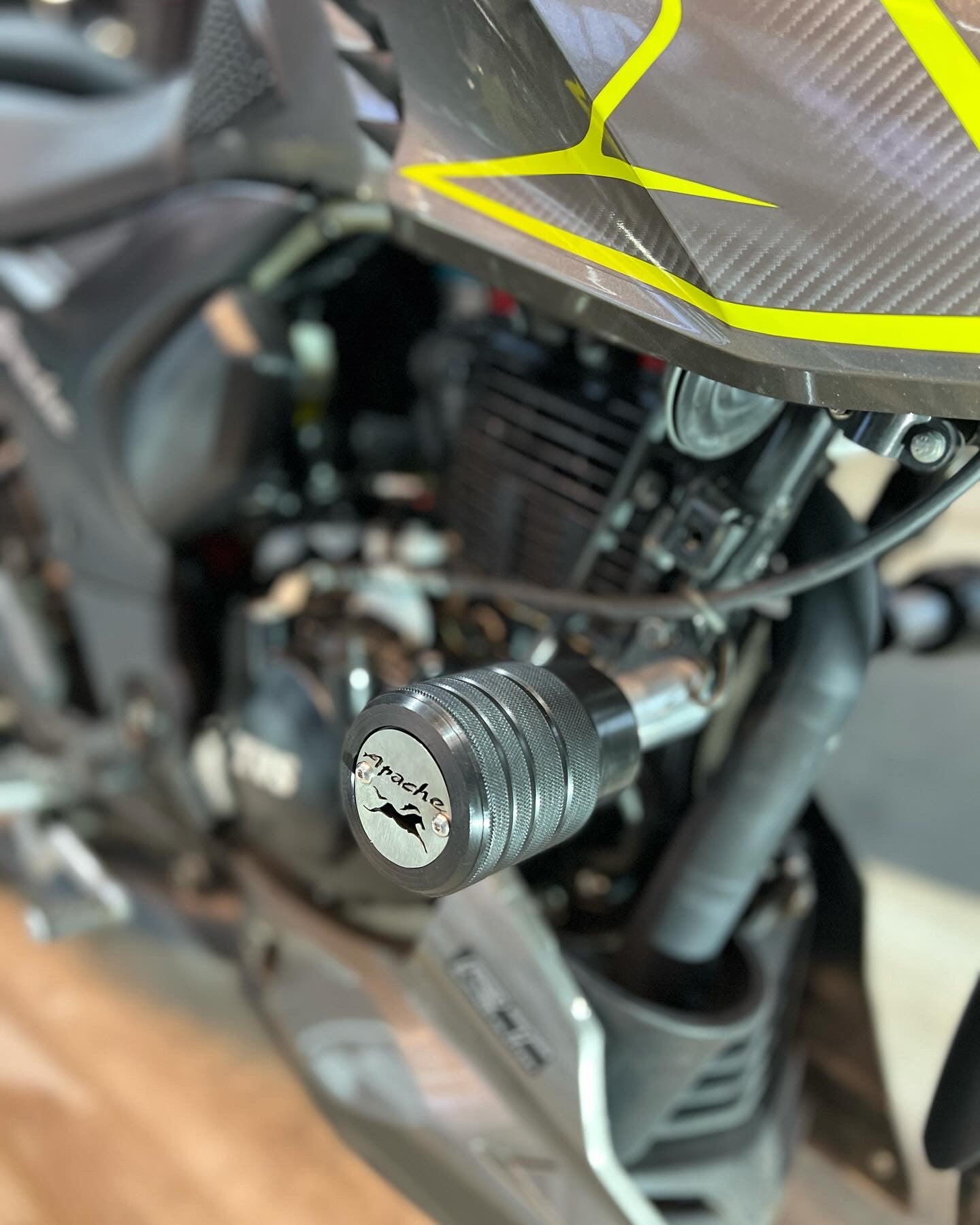 SLIDERS APACHE200 - 1604V