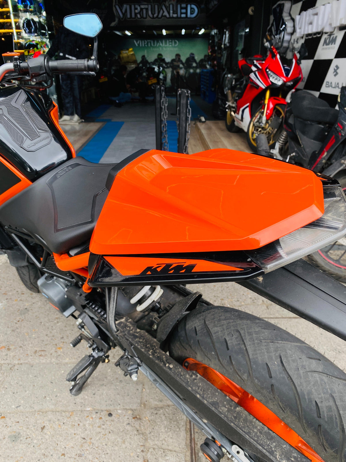 SOLO SEAT KTM DUKE 200-250-390NG