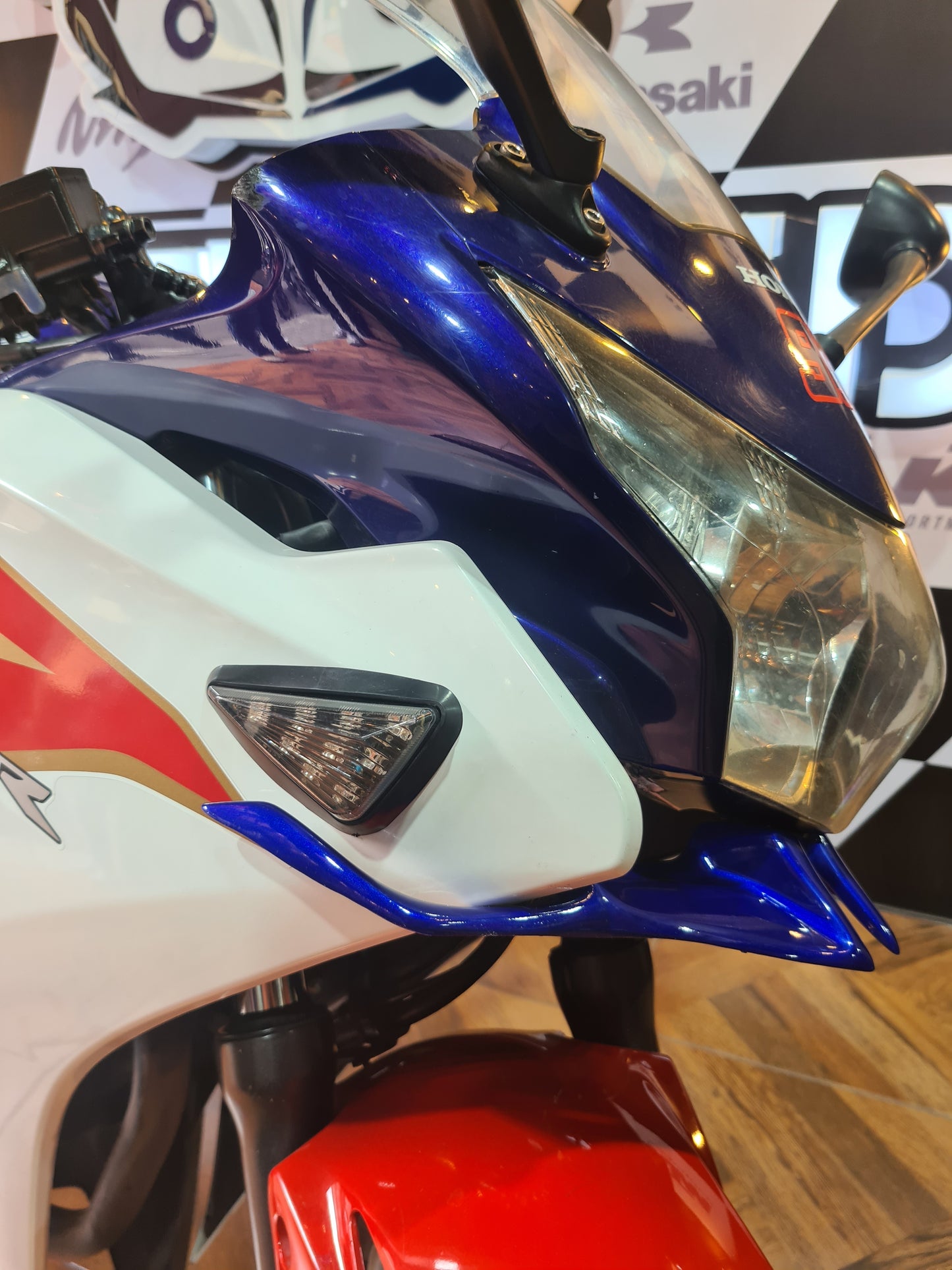 DIRECCIONALES LED EXAGONAL HONDA CBR250