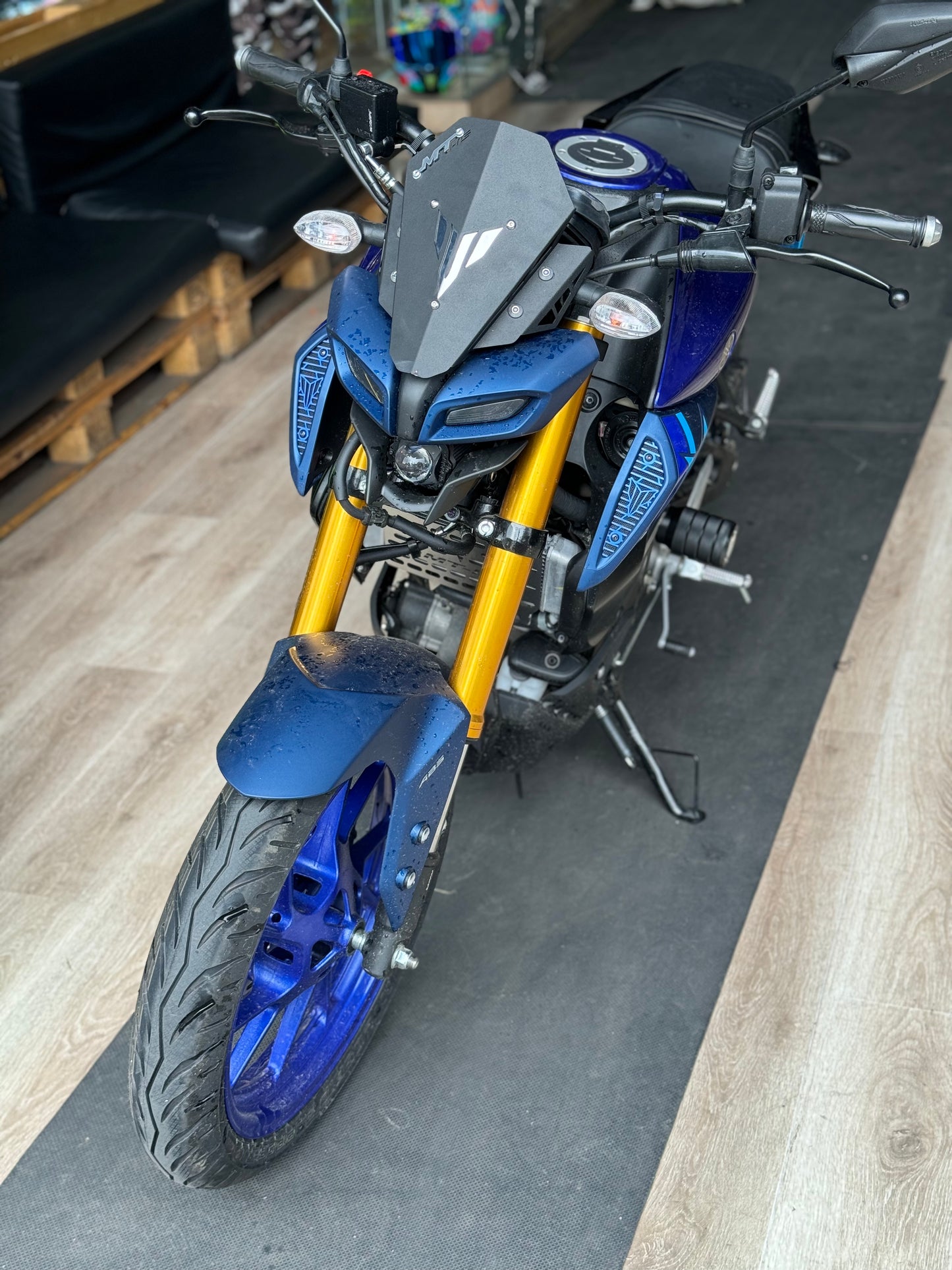 CÚPULA METÁLICA YAMAHA MT15