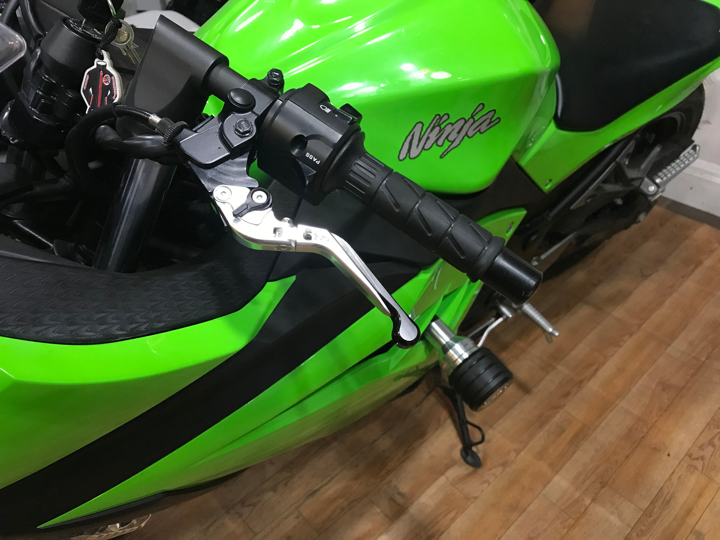 MANIGUETAS ABATIBLES KAWASAKI NINJA300-250