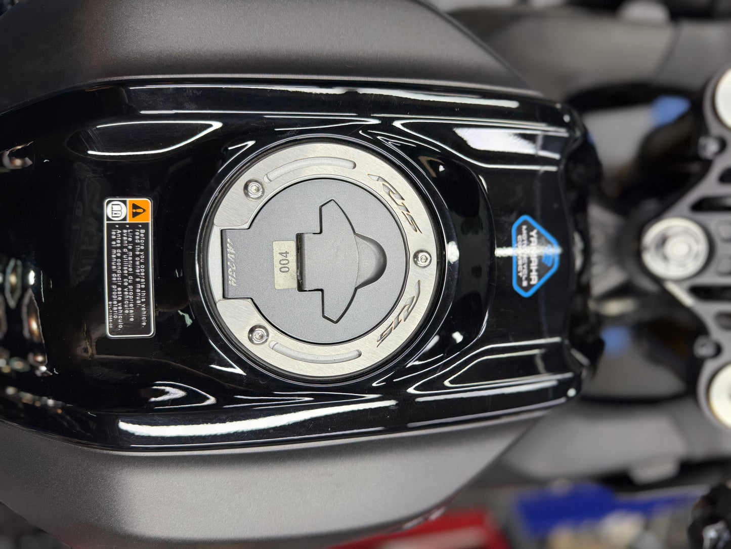 LUJO TAPA TANQUE YAMAHA R15V4