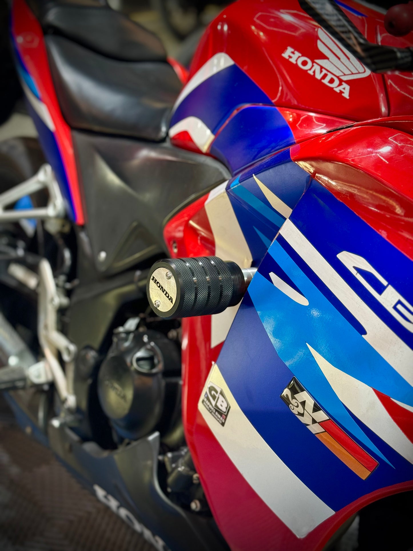SLIDERS HONDA CBR250