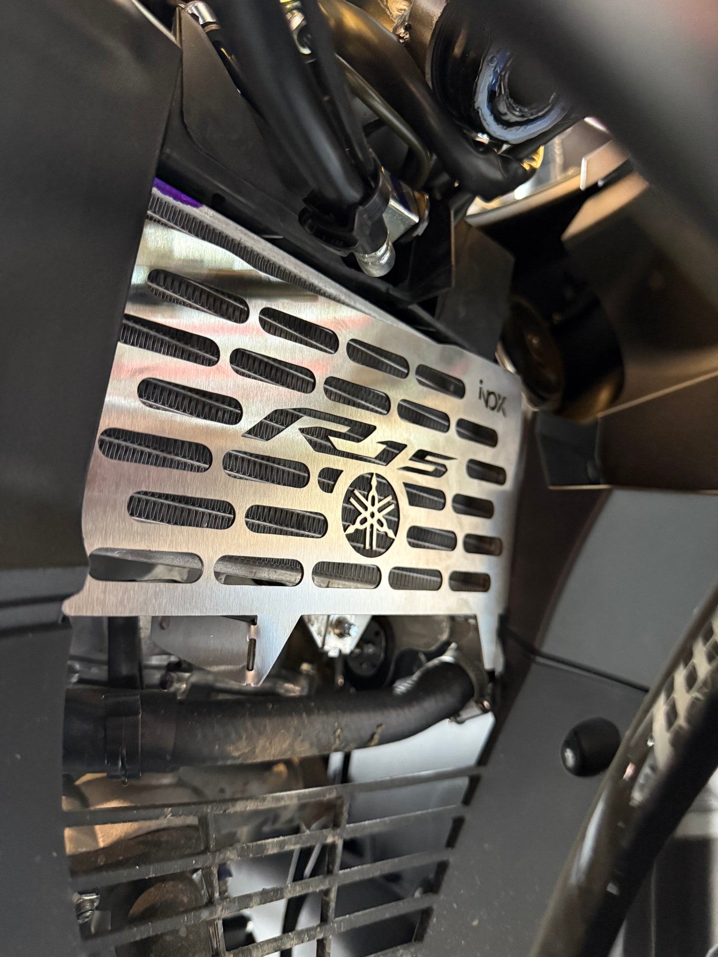 PROTECTOR DE RADIADOR YAMAHA R15V4