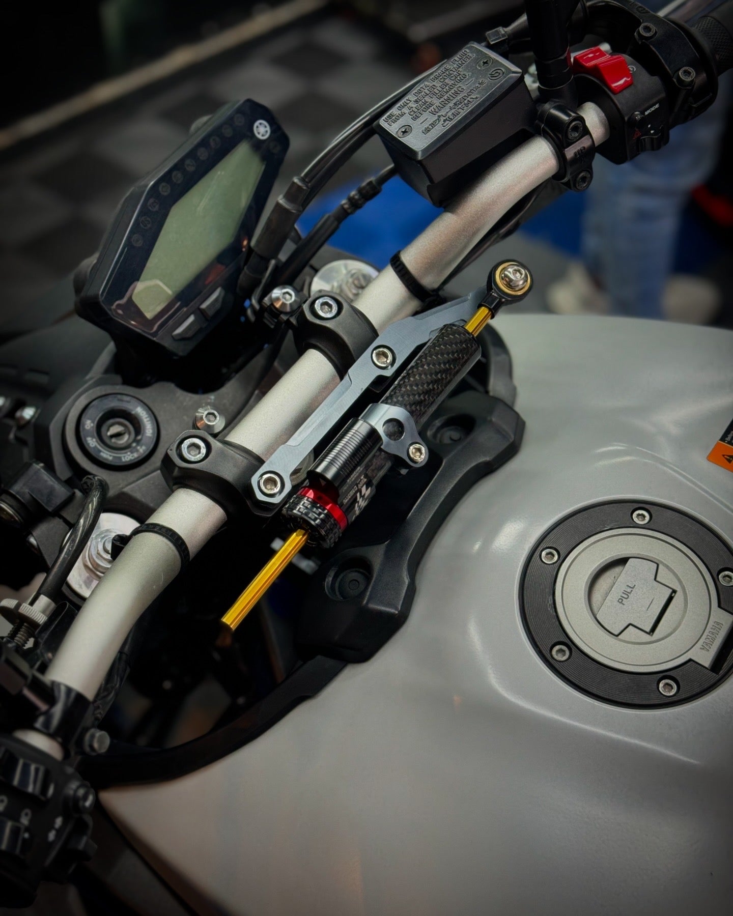 ESTABILIZADOR DE DIRECCION YAMAHA MT09 V1-V2