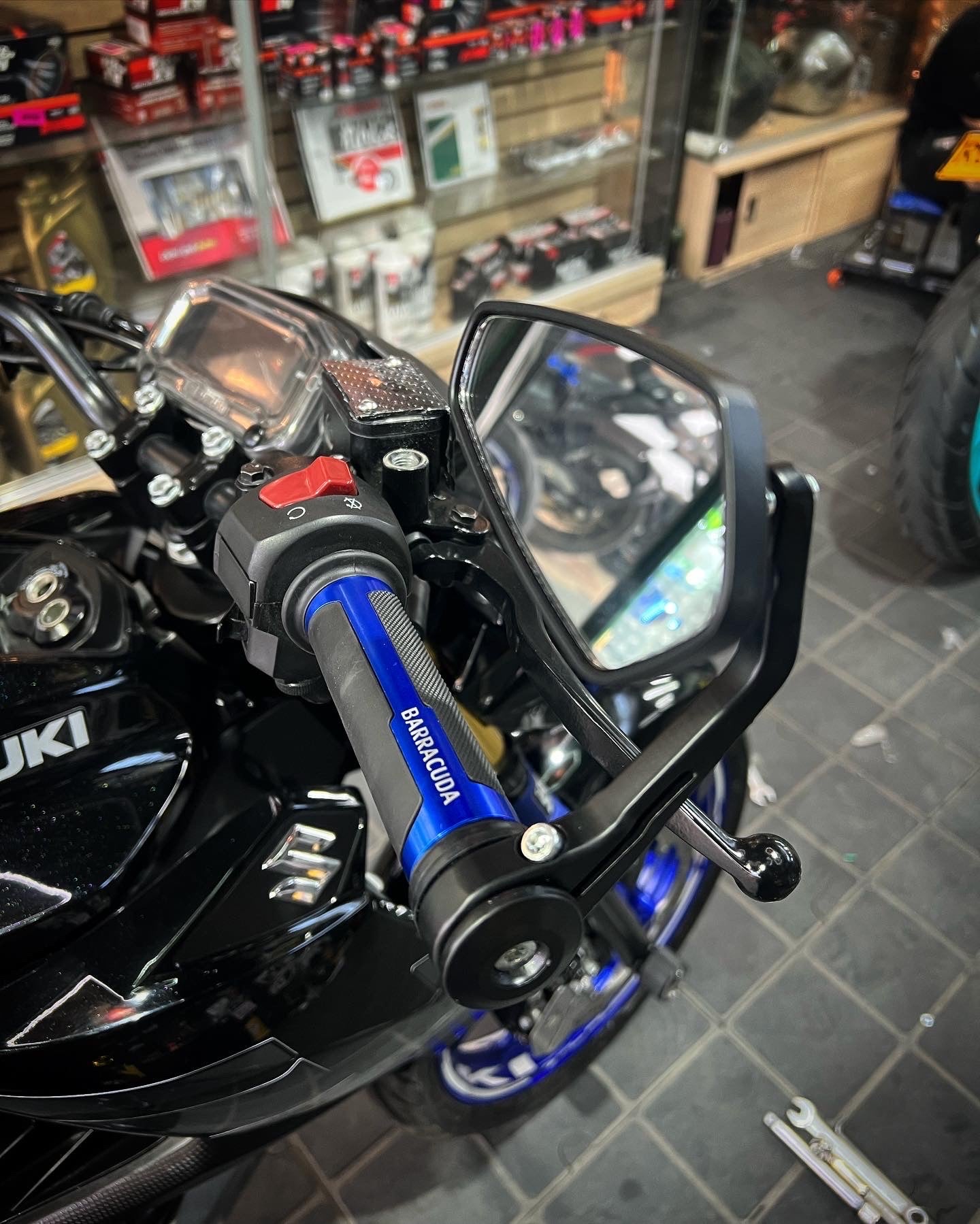 GRIPS BARRACUDA ALUMINIO SUZUKI GSXS 150