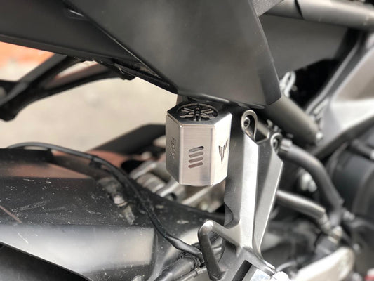 PROTECTOR BOMBA DE FRENO TRASERA YAMAHA MT09