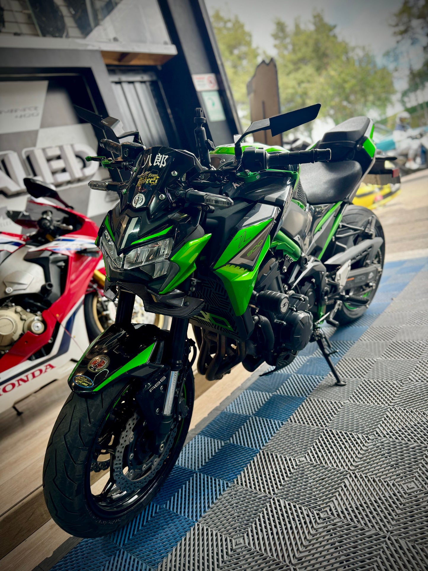 ALERÓN KAWASAKI Z900