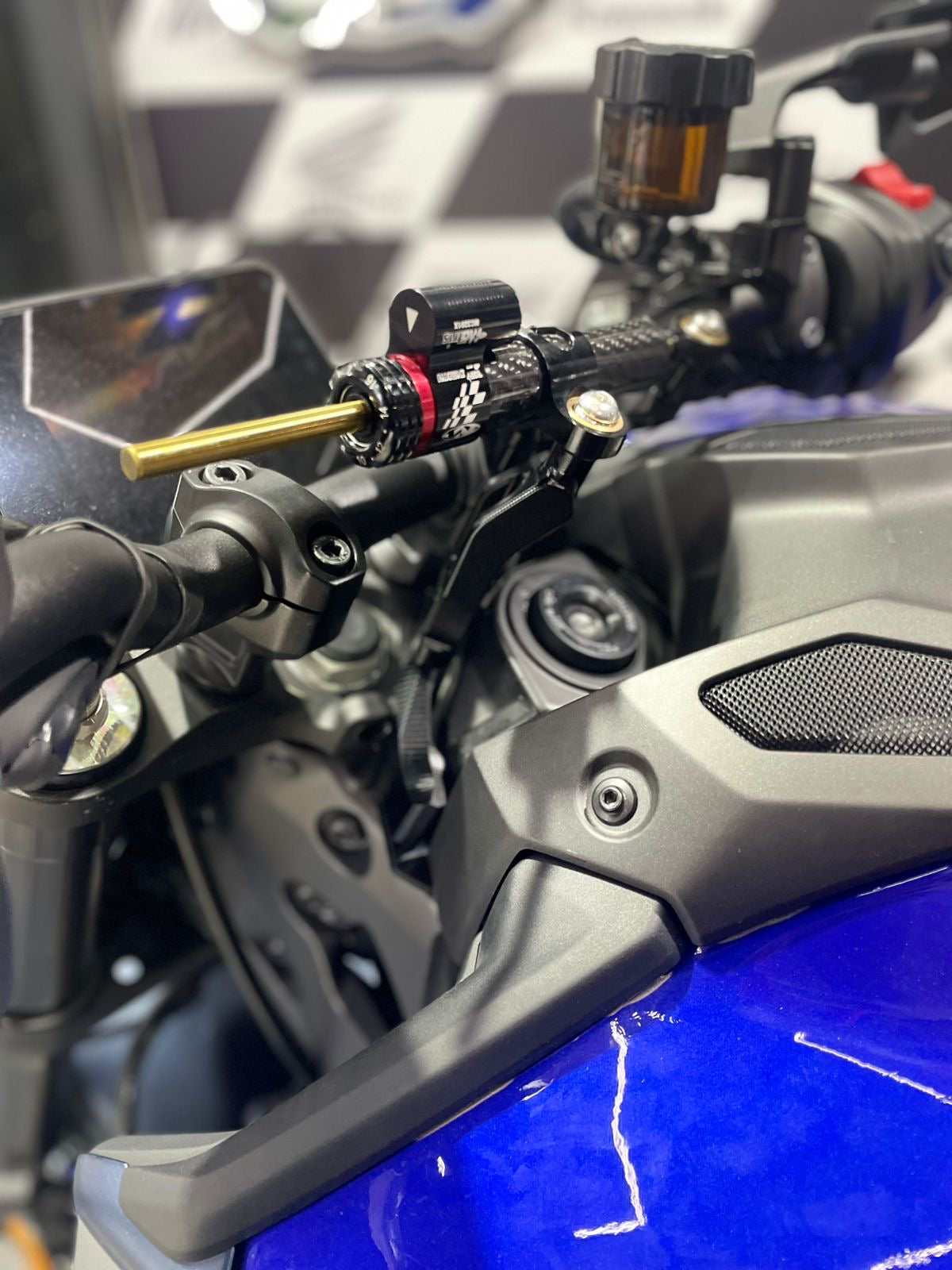 ESTABILIZADOR DE DIRECCION MANUBRIO YAMAHA MT09 V4