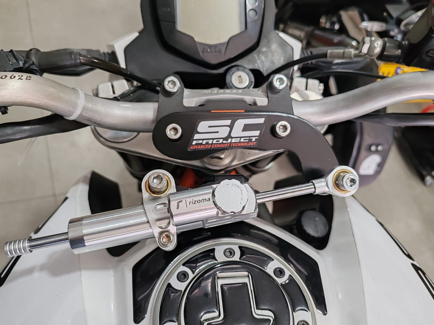 ESTABILIZADOR DE DIRECCION KTM 200 - 390