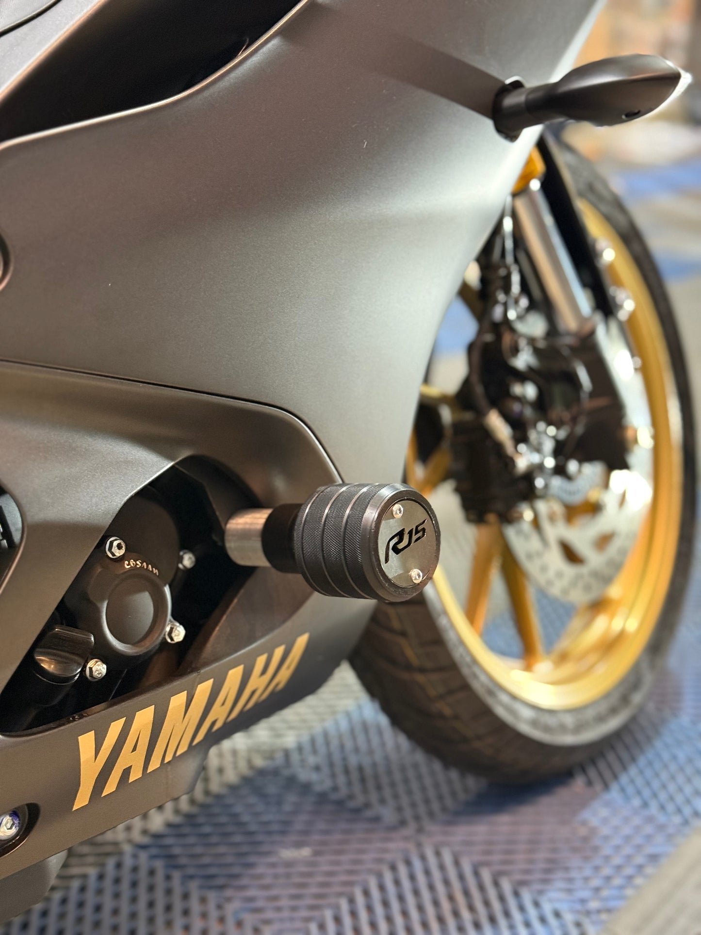 SLIDERS YAMAHA R15V4