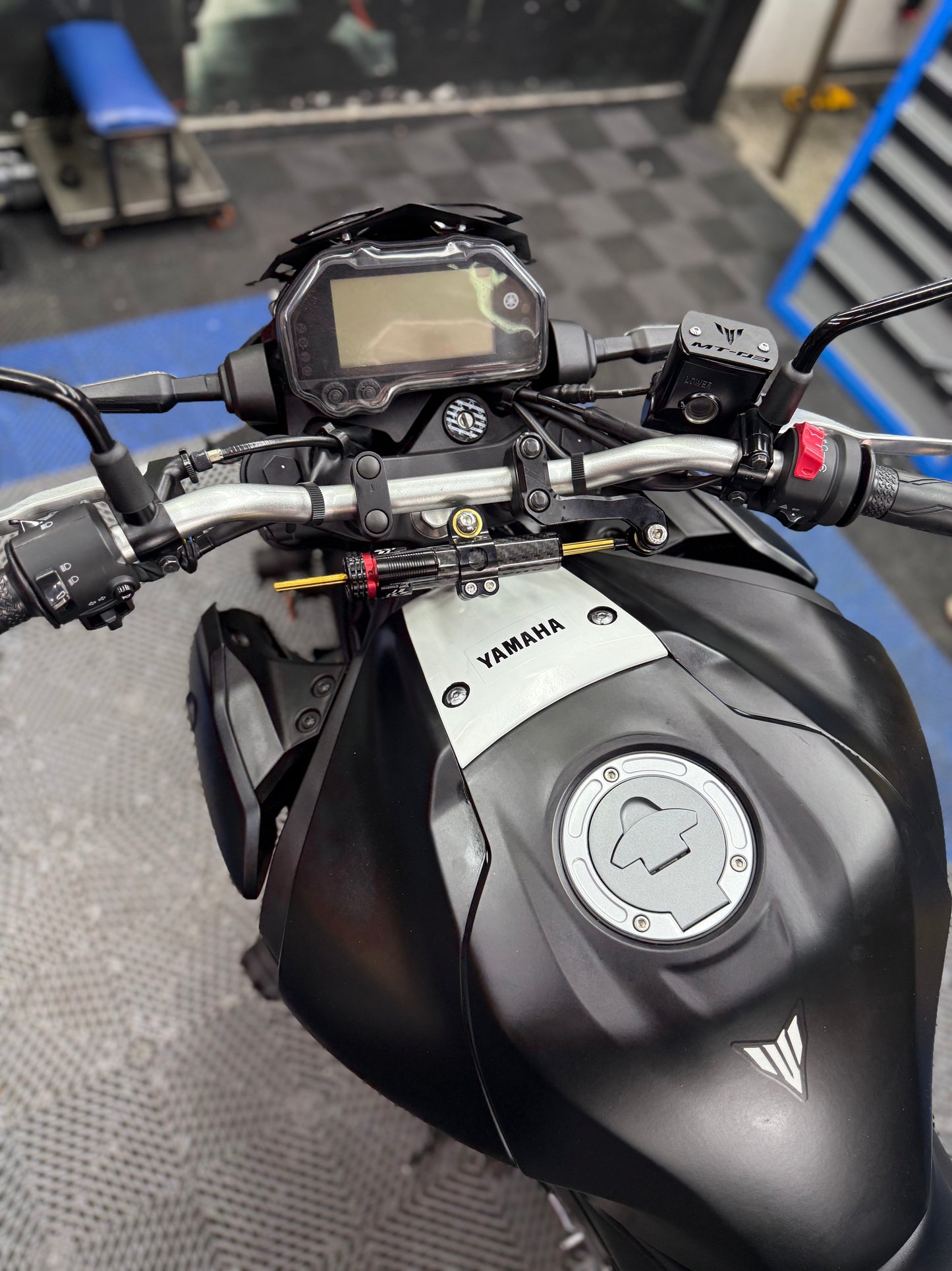 ESTABILIZADOR DE DIRECCION YAMAHA MT03 2020-2024