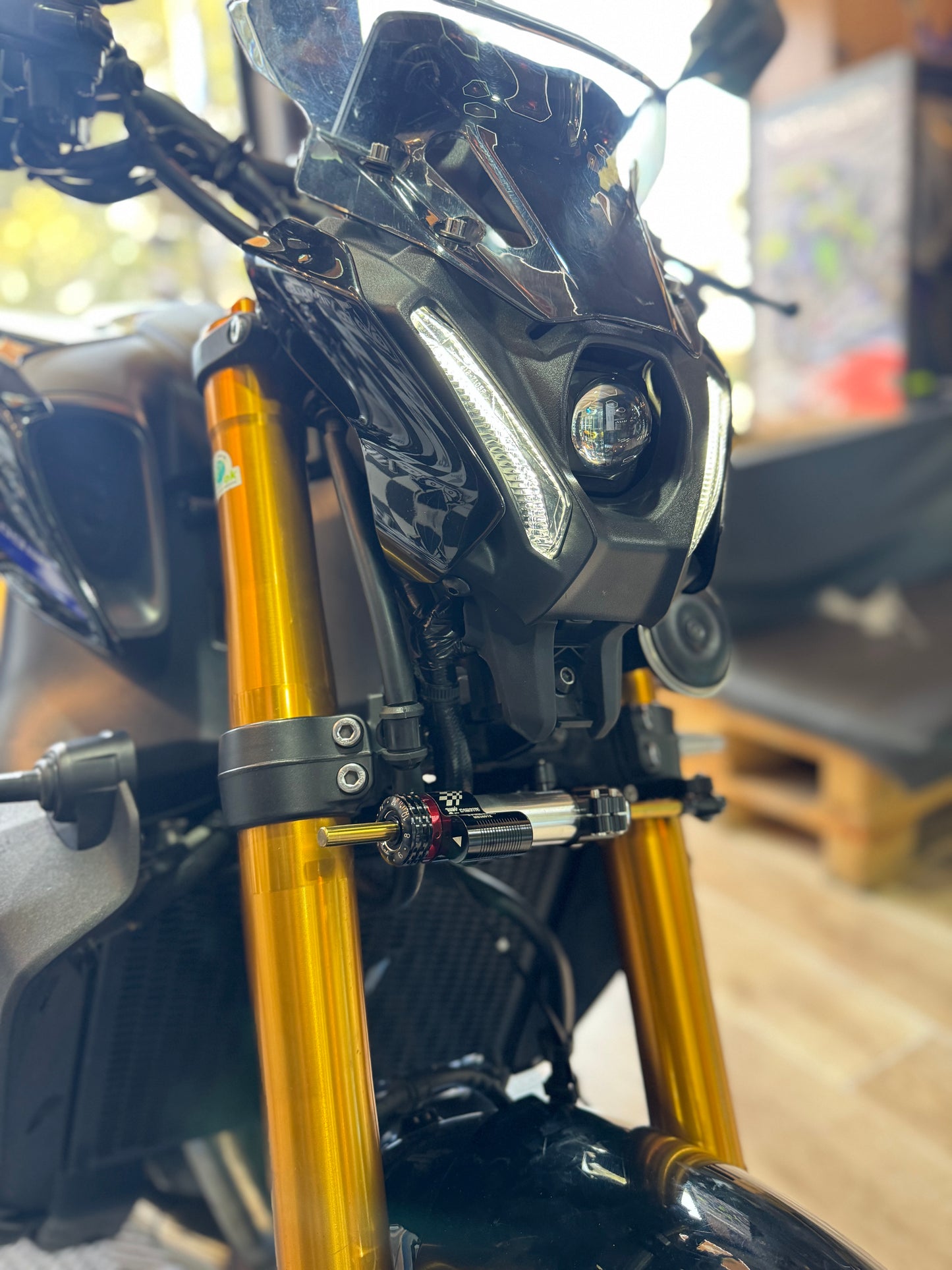 ESTABILIZADOR DE DIRECCION YAMAHA MT09 V3