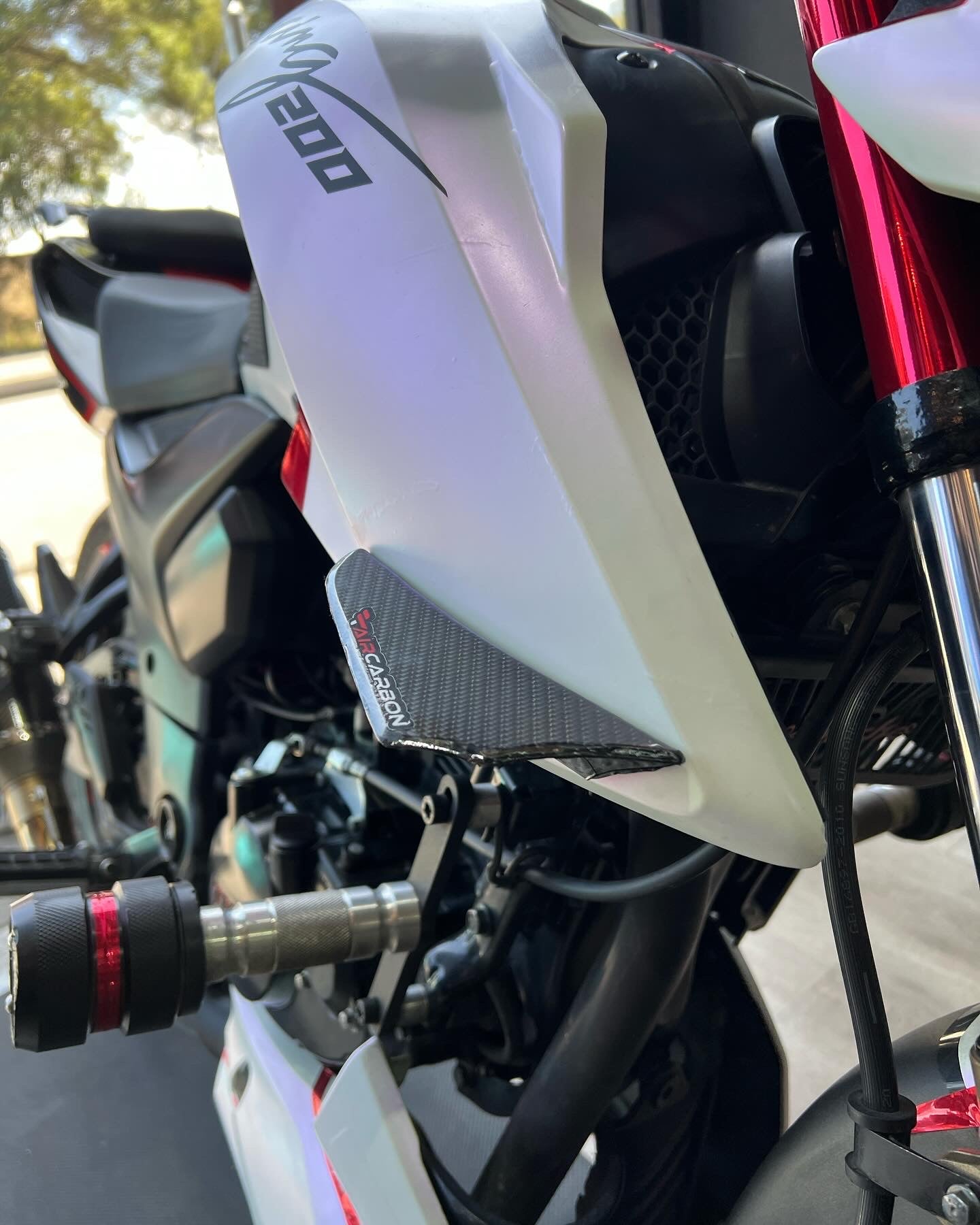 ALERONES CARBON PEQUEÑOS APACHE200