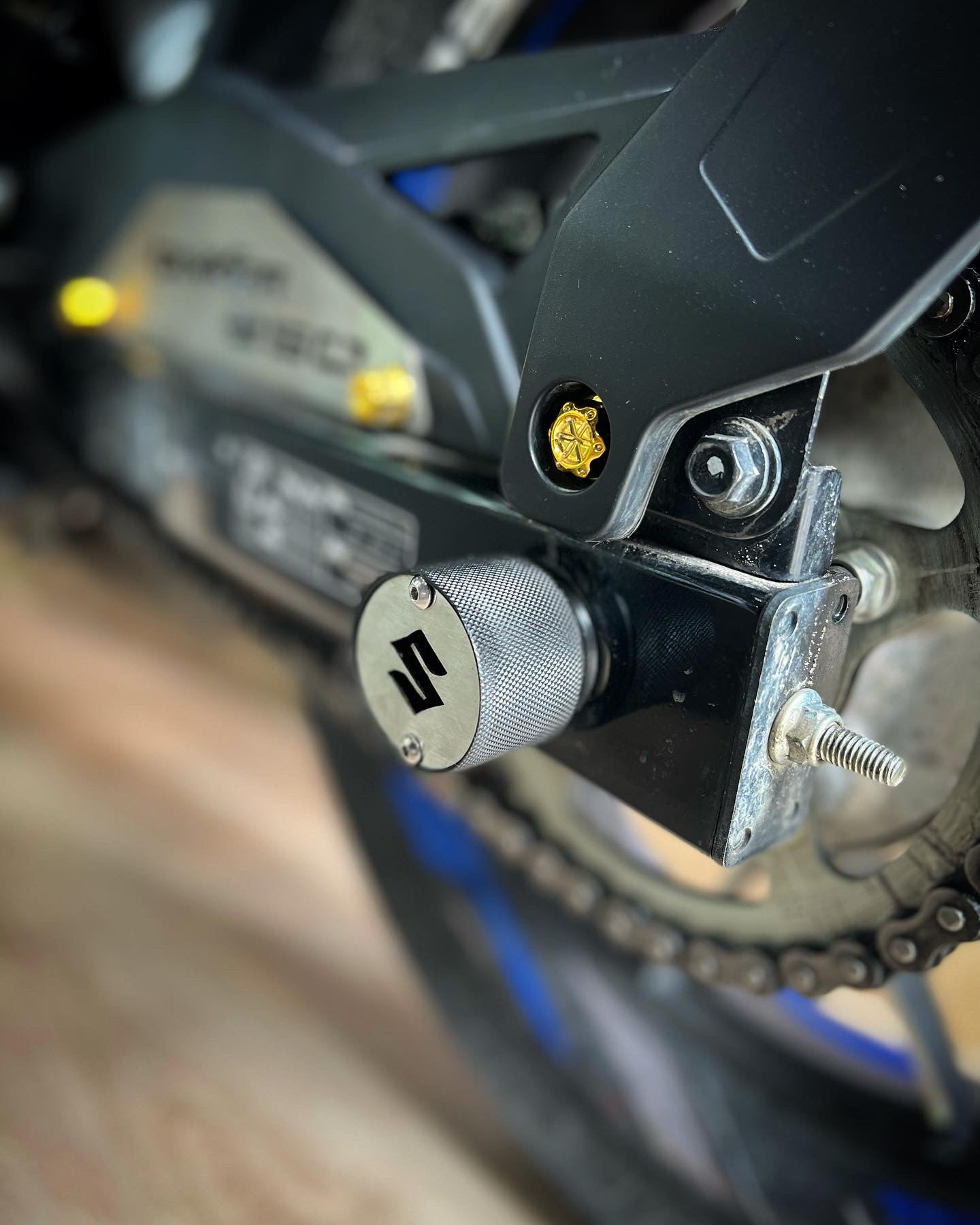 SLIDERS DE EJES SUZUKI GIXXER 150-250
