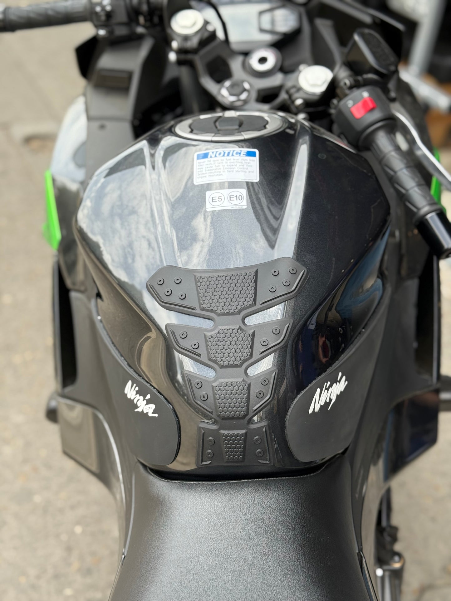 STOMP GRIPS IMPORTADOS KAWASAKI NINJA400 - NINJA500