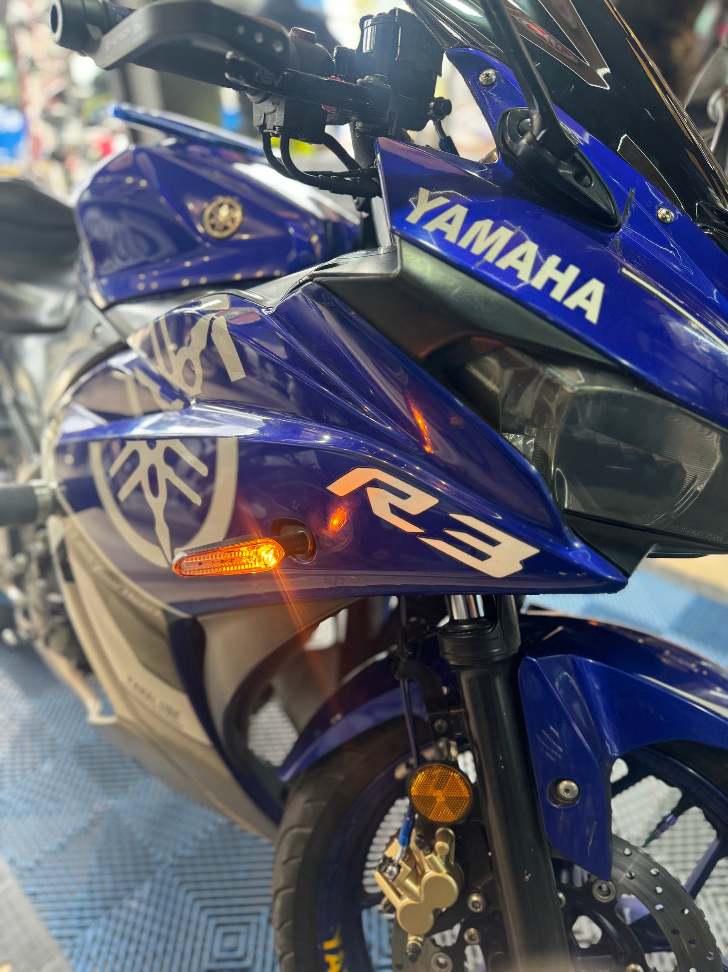 DIRECCIONALES LED YAMAHA R3