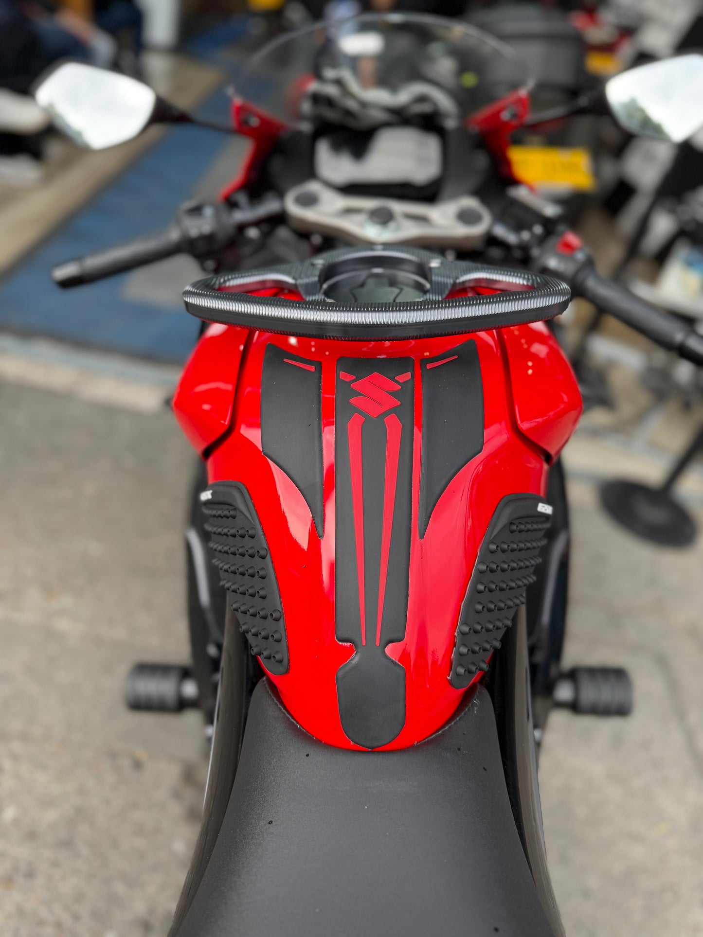 STOMP GRIPS 7D SUZUKI GSXR 150