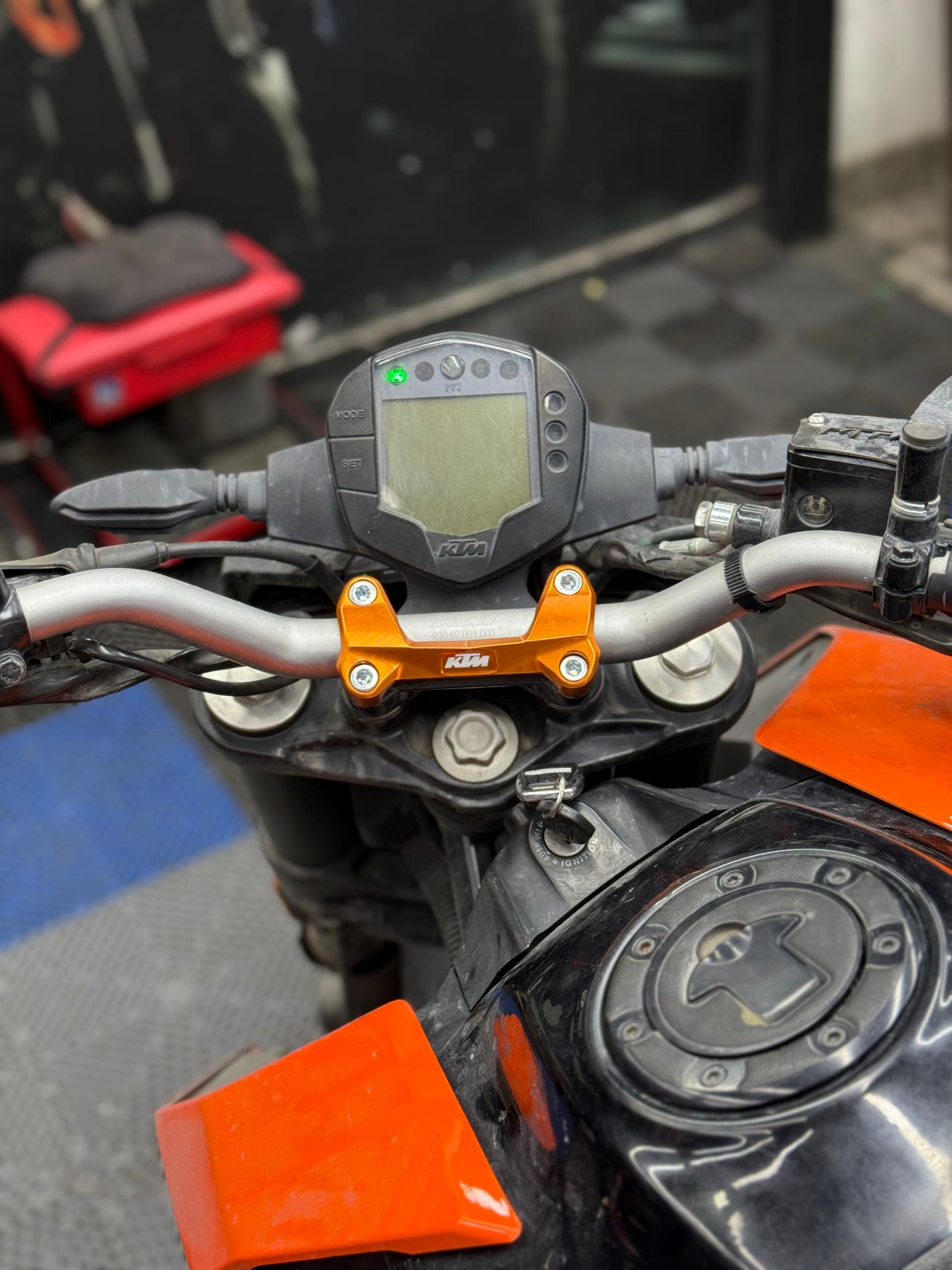 LUJO ACUTRAX KTM DUKE 200/390