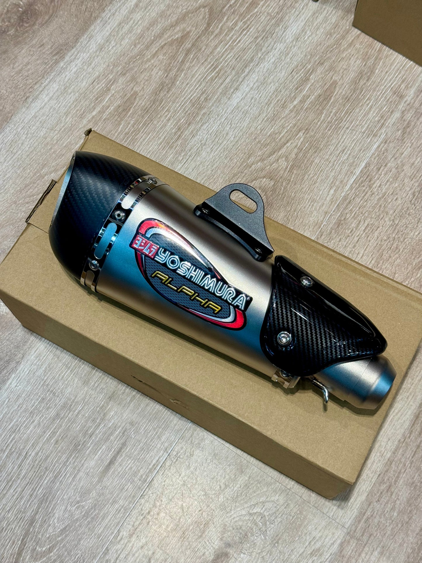 YOSHIMURA ALPHA PUNTA CARBONO