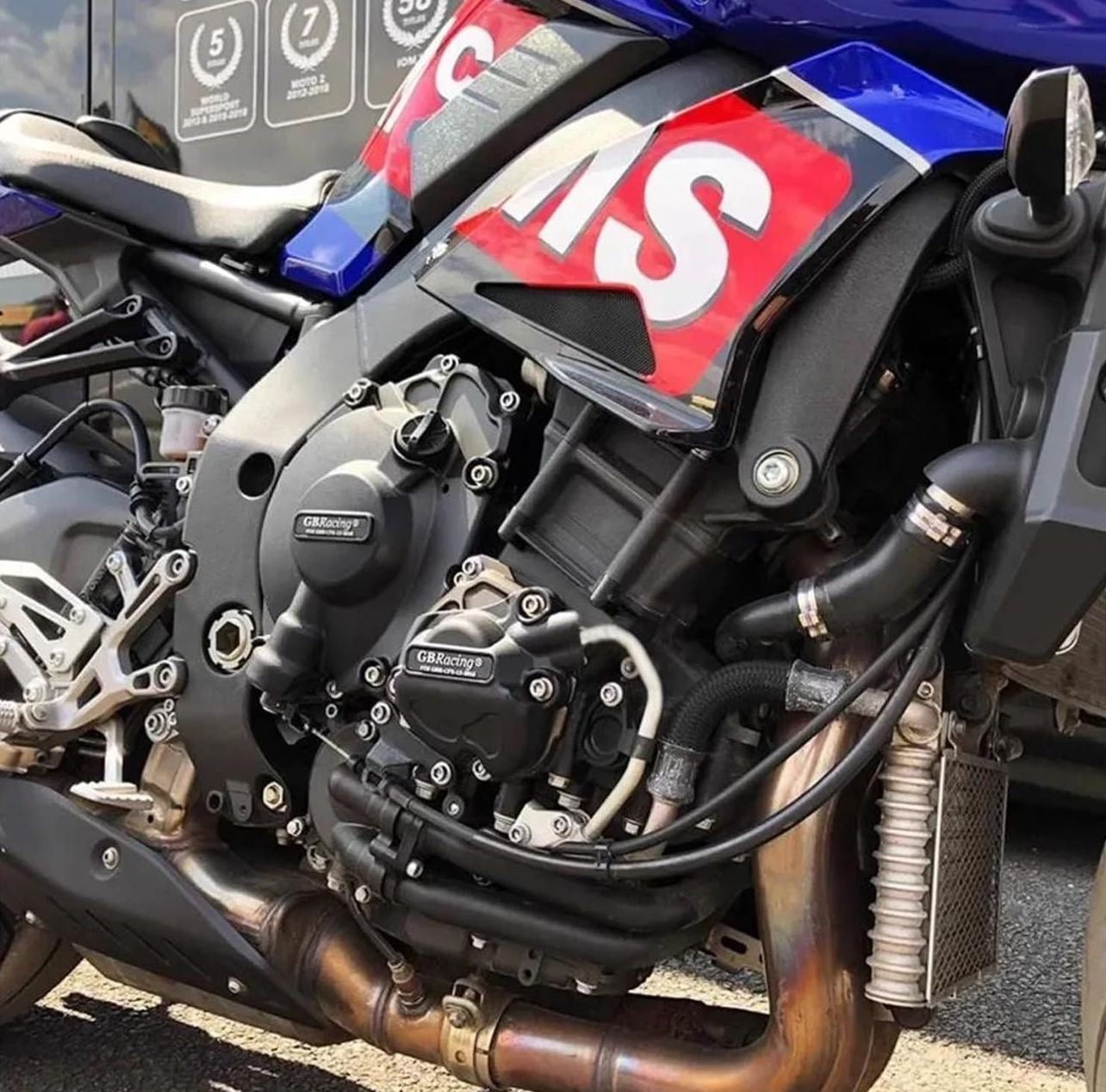 SLIDERS CUBIERTA DE MOTOR YAMAHA R1 - MT10