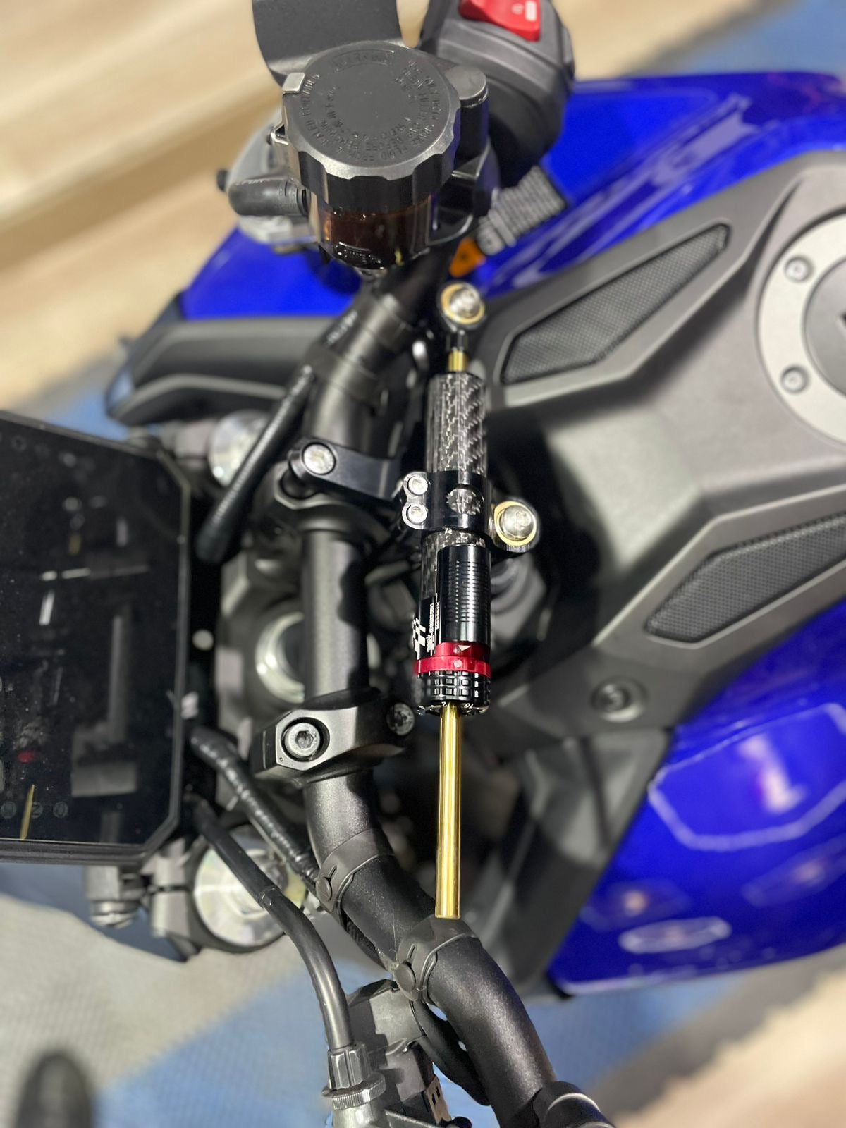 ESTABILIZADOR DE DIRECCION MANUBRIO YAMAHA MT09 V4