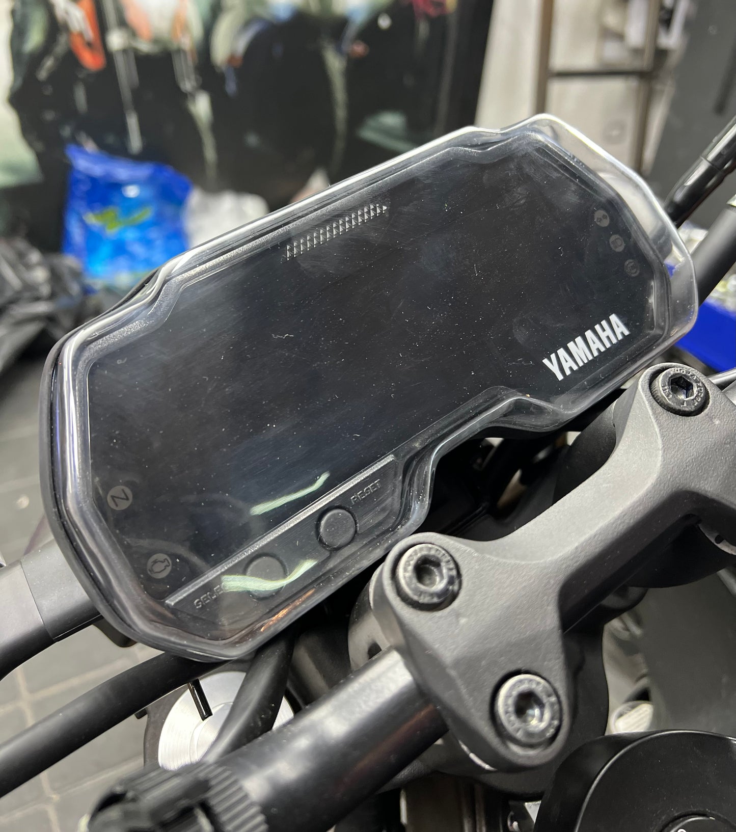 PROTECTOR TACÓMETRO YAMAHA MT15