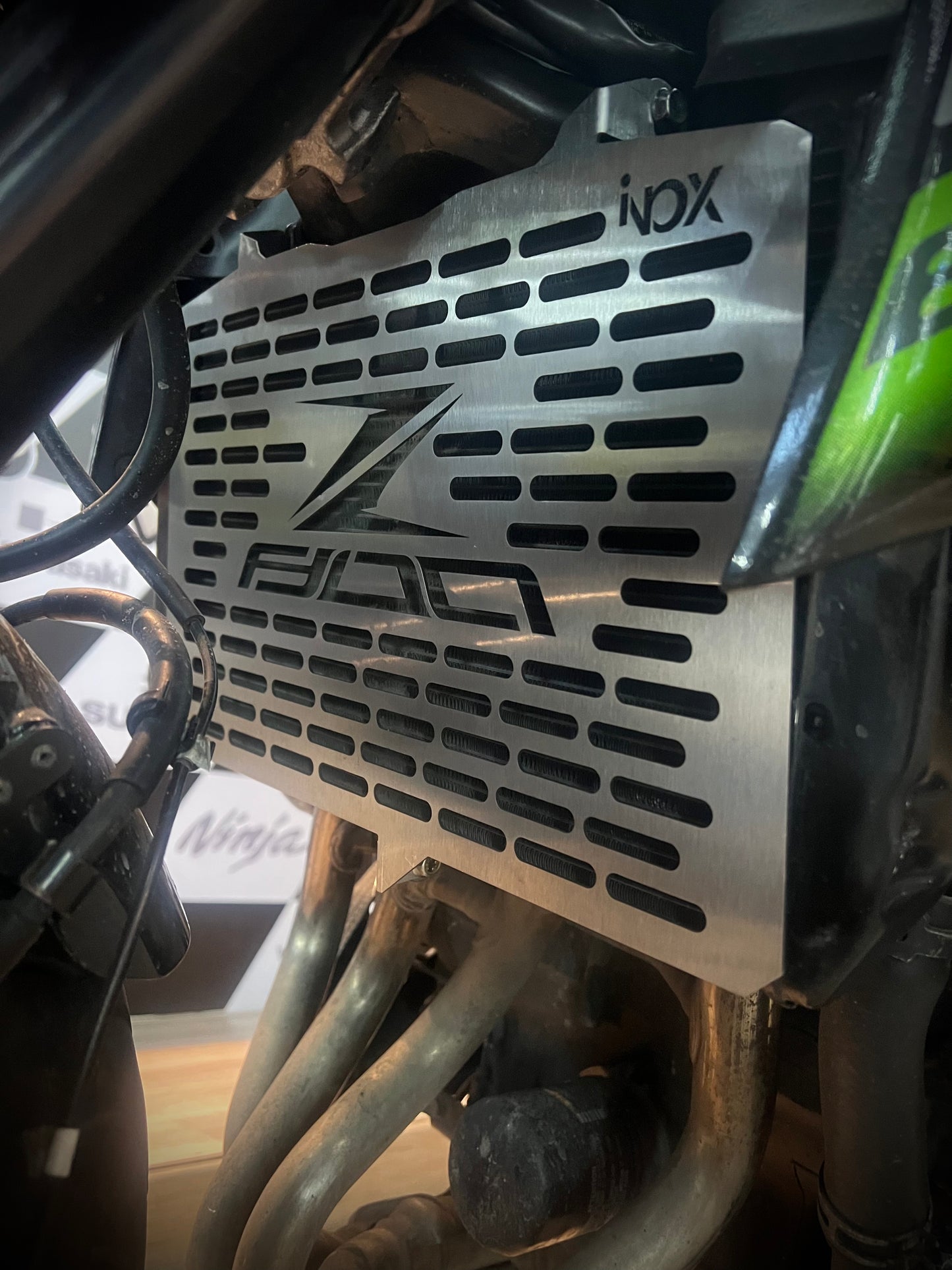 PROTECTOR RADIADOR KAWASAKI Z800