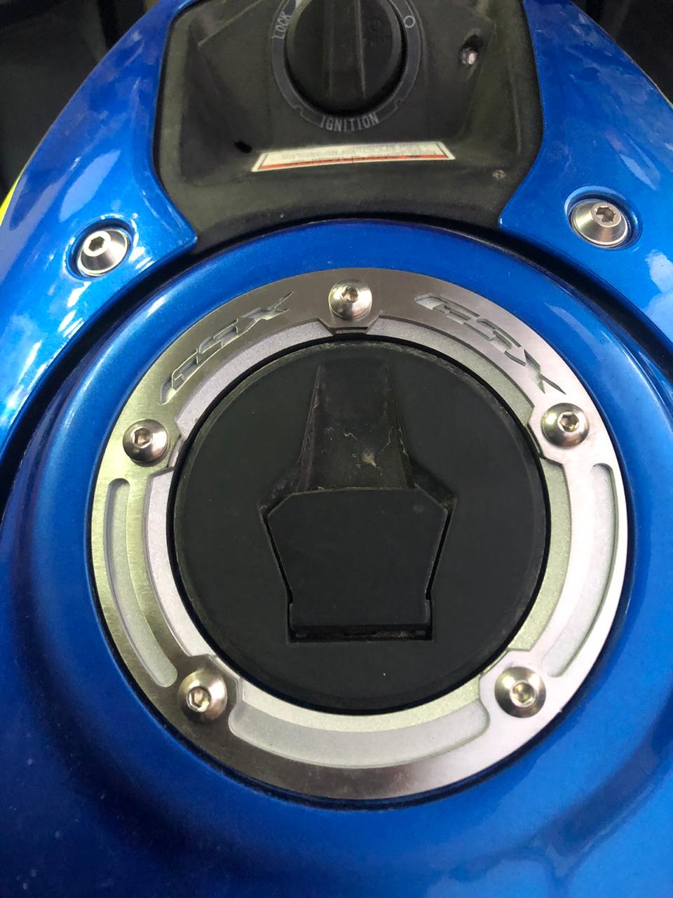 LUJO TAPA TANQUE SUZUKI GSXR 150
