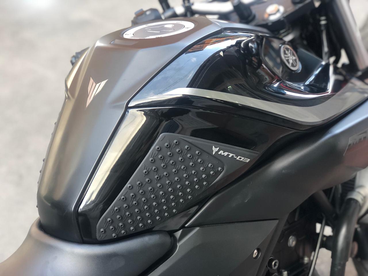 PROTECTORES DE TANQUE STOMP GRIPS YAMAHA MT03