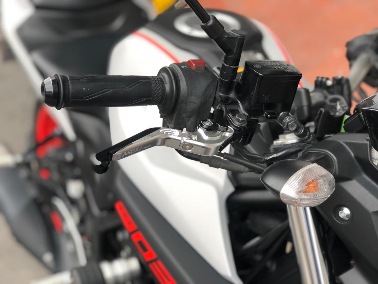 MANIGUETAS ABATIBLES YAMAHA MT03