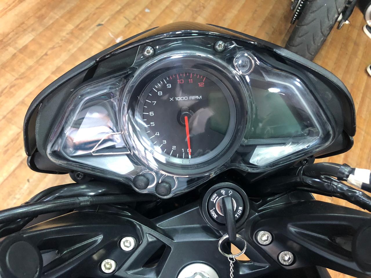 PROTECTOR DE TACOMETRO PULSAR NS 200 - 160