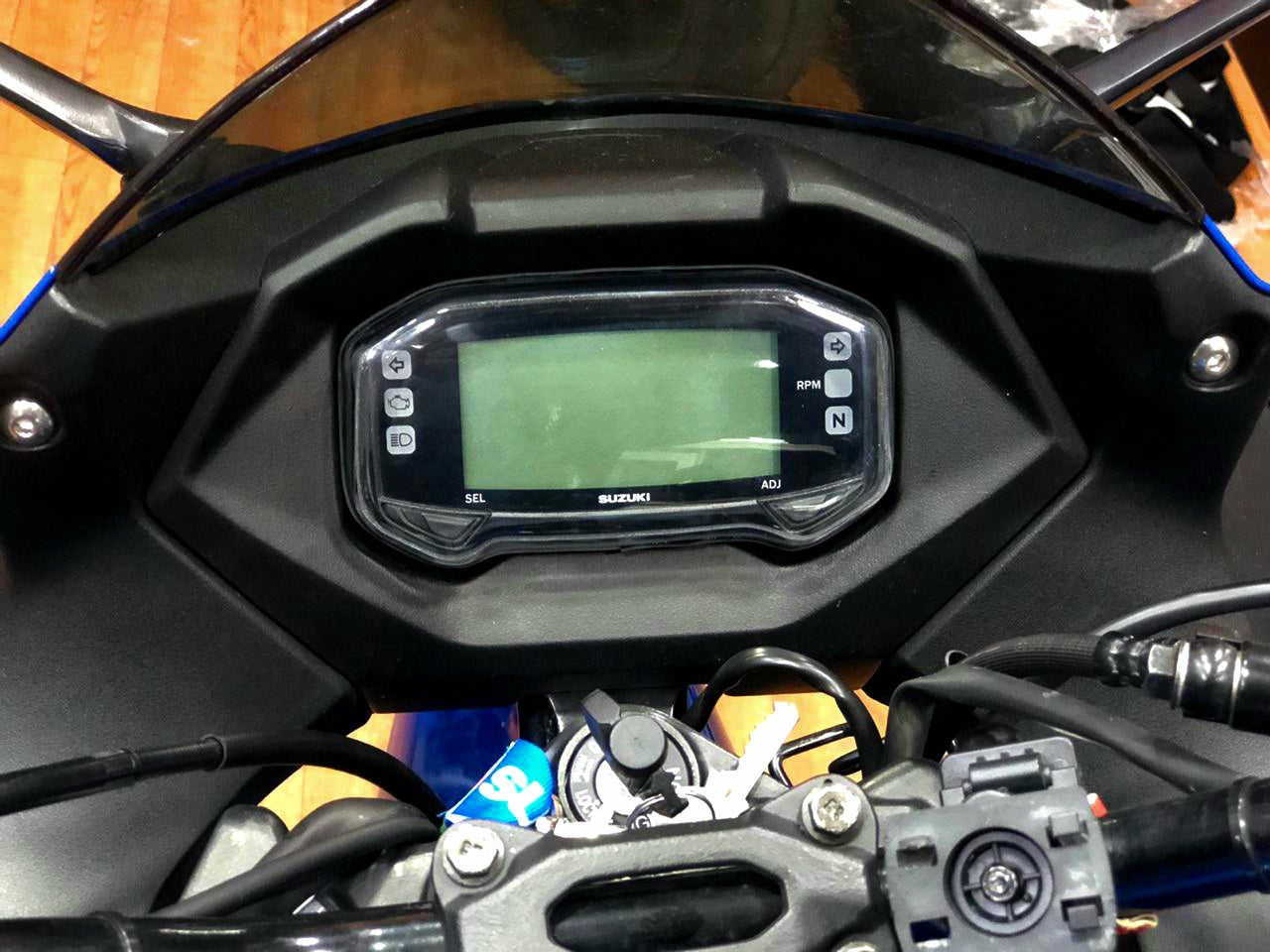 PROTECTOR DE TACOMETRO SUZUKI GIXXER 150-150SF