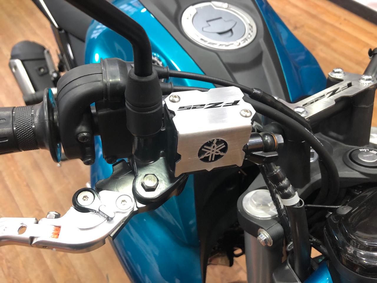 PROTECTOR BOMBA FRENO DELANTERO YAMAHA FZ250