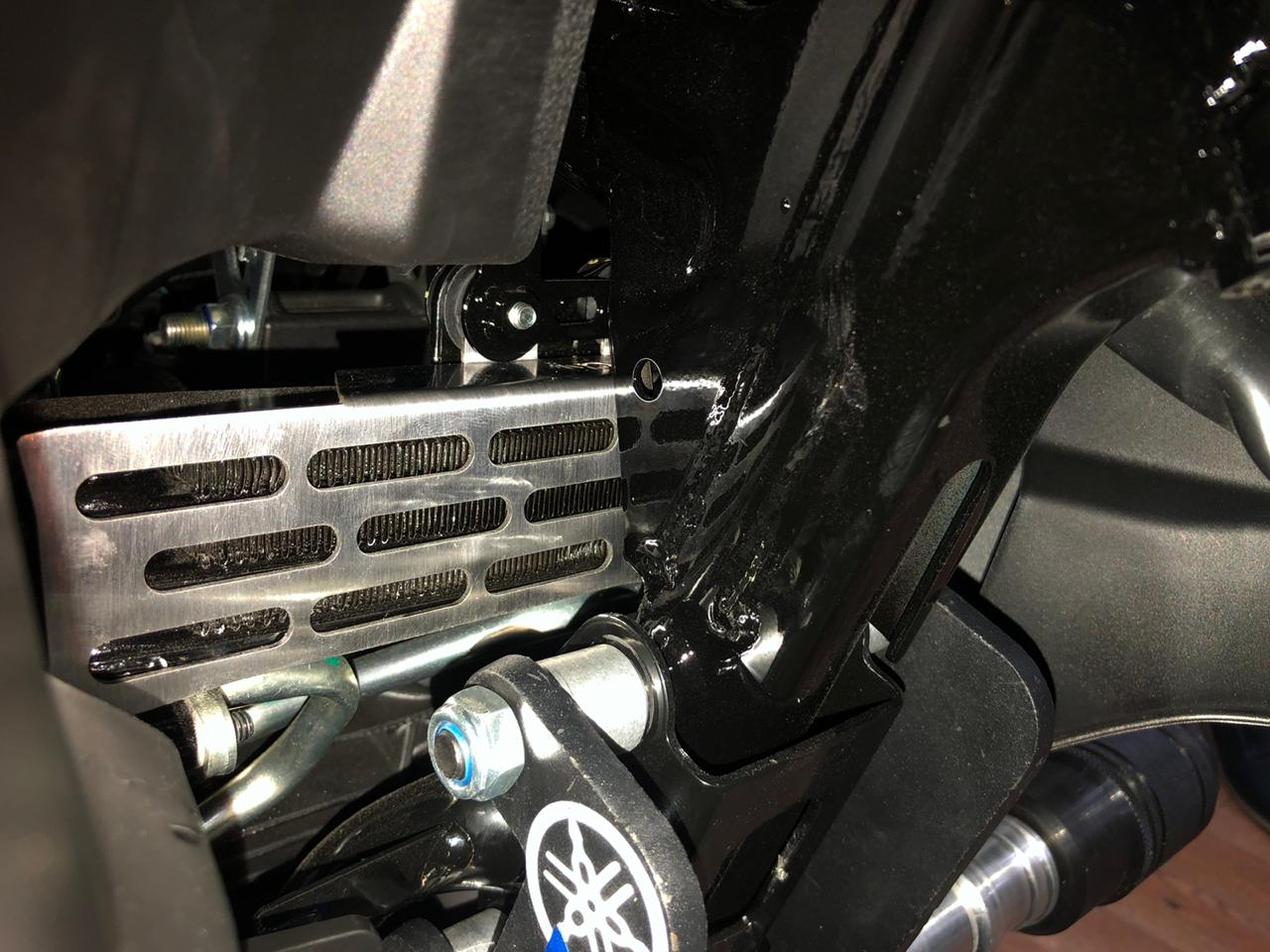 PROTECTOR RADIADOR YAMAHA FZ250